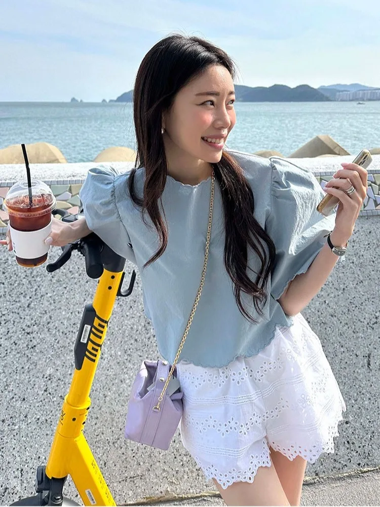 Retro Embroidered Bubble Sleeve Short Shirt Women's Cute Anti-Aging Design French Style round Neck Other Material Summer 2026
Retro Embroidered Bubble Sleeve Short Shirt Women's Cute Anti-Aging Design French Style round Neck Other Material Summer 2026