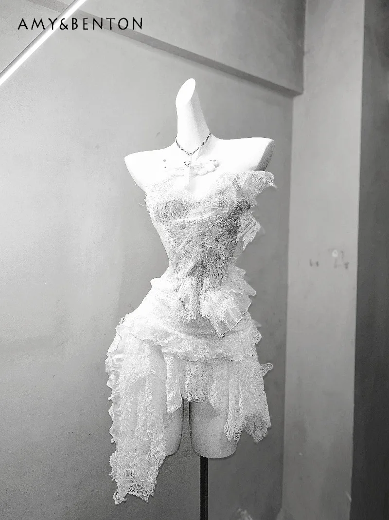 Gothic Retro Embroidery Three-dimensional Slim Off Shoulder Fishbone Top Lace Gauze Skirt Two-piece Set Subculture White Dress
Gothic Retro Embroidery Three-dimensional Slim Off Shoulder Fishbone Top Lace Gauze Skirt Two-piece Set Subculture White Dress