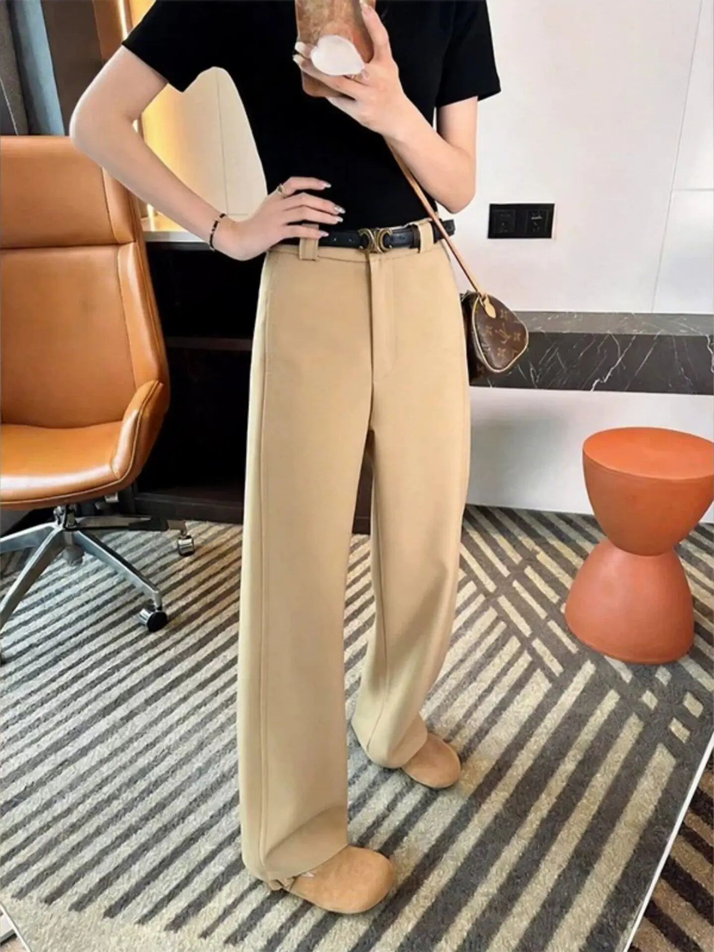 Khaki Casual High Waist Straight Leg Pants Women's Loose Wide Leg Trousers Spring Summer New Style Commute Wind Ladies Pants
Khaki Casual High Waist Straight Leg Pants Women's Loose Wide Leg Trousers Spring Summer New Style Commute Wind Ladies Pants