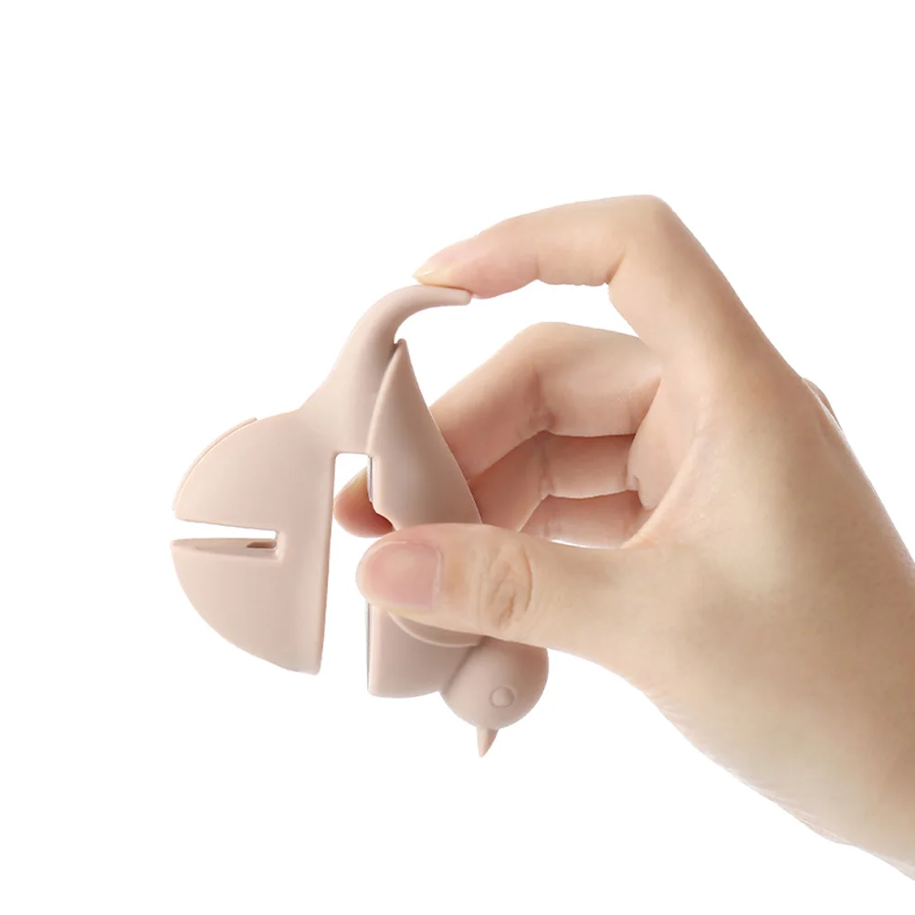 Silicone Bird Shape Rest Lightweight Kitchen Tool For Spatula Spoon Utensils Storage Organizer Spoon Clip For Pot Pot 
Silicone Bird Shape Rest Lightweight Kitchen Tool For Spatula Spoon Utensils Storage Organizer Spoon Clip For Pot Pot