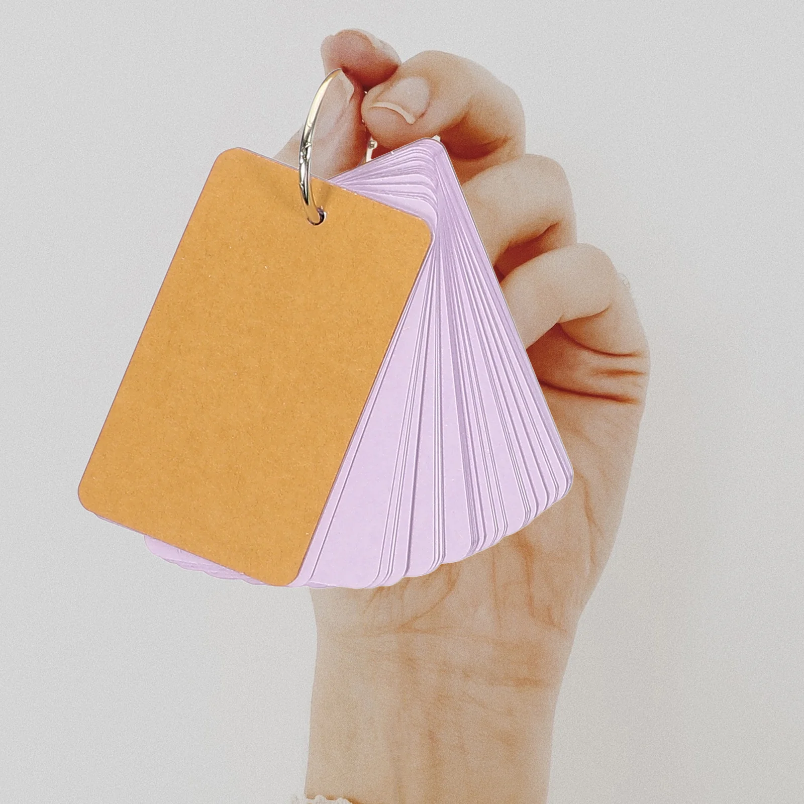 8Pcs Kraft Flashcards Blank Memo Cards with Ring Small Note Cards for Students Office Supplies English Learning Study Tools
8Pcs Kraft Flashcards Blank Memo Cards with Ring Small Note Cards for Students Office Supplies English Learning Study Tools