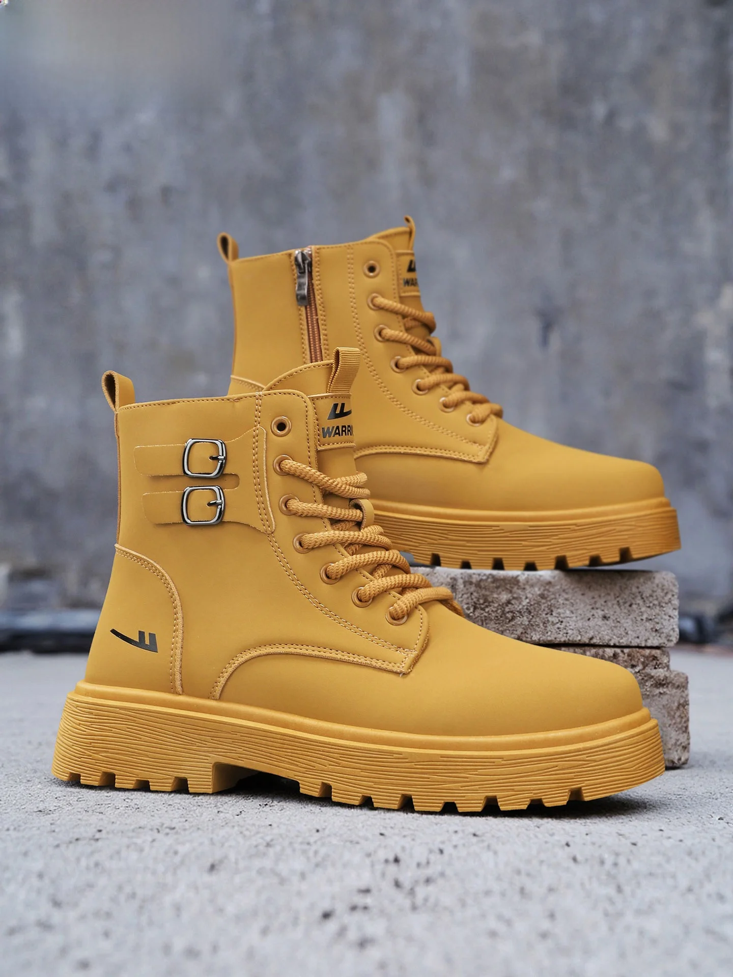 Men's High-Top Boots Leather Surface Outdoor Riding Versatile Large Yellow Boot Thi Bot Anti-Wear Workwear Boots
Men's High-Top Boots Leather Surface Outdoor Riding Versatile Large Yellow Boot Thi Bot Anti-Wear Workwear Boots
