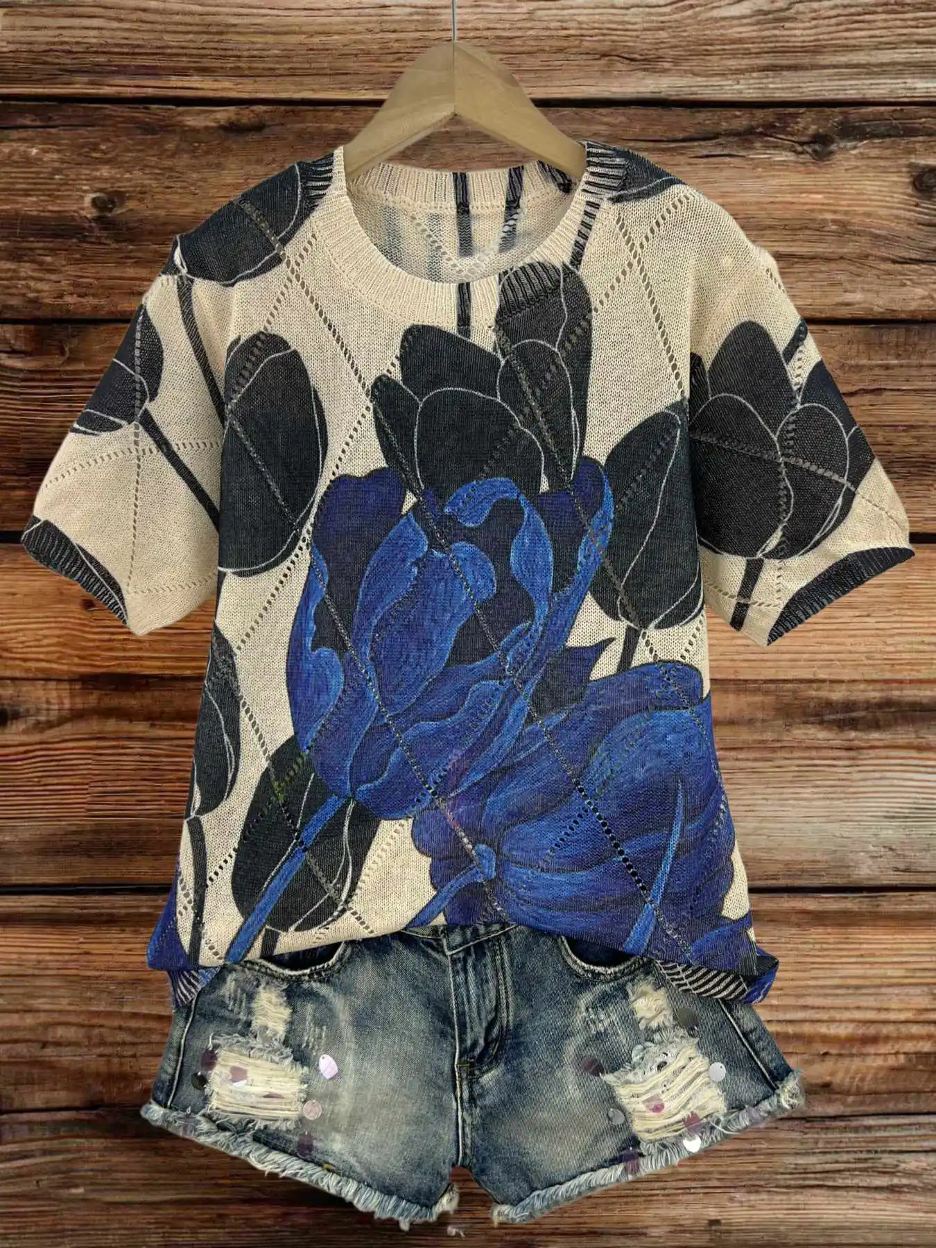 Spring and Summer Fashion New Stylish Versatile Pullover Short-Sleeve Women's Top with Floral Pattern Digital Print Trendy Women's Round-Neck Hollow-Out Knit Sweater
Spring and Summer Fashion New Stylish Versatile Pullover Short-Sleeve Women's Top with Floral Pattern Digital Print Trendy Women's Round-Neck Hollow-Out Knit Sweater
