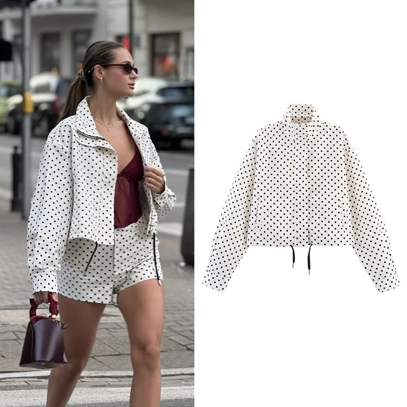 RAFZNB Fashion Polka Dot Print Short Jackets For Women Turtleneck Long Sleeve Loose Coats Streetwear Female Outerwear Chic Tops
RAFZNB Fashion Polka Dot Print Short Jackets For Women Turtleneck Long Sleeve Loose Coats Streetwear Female Outerwear Chic Tops
