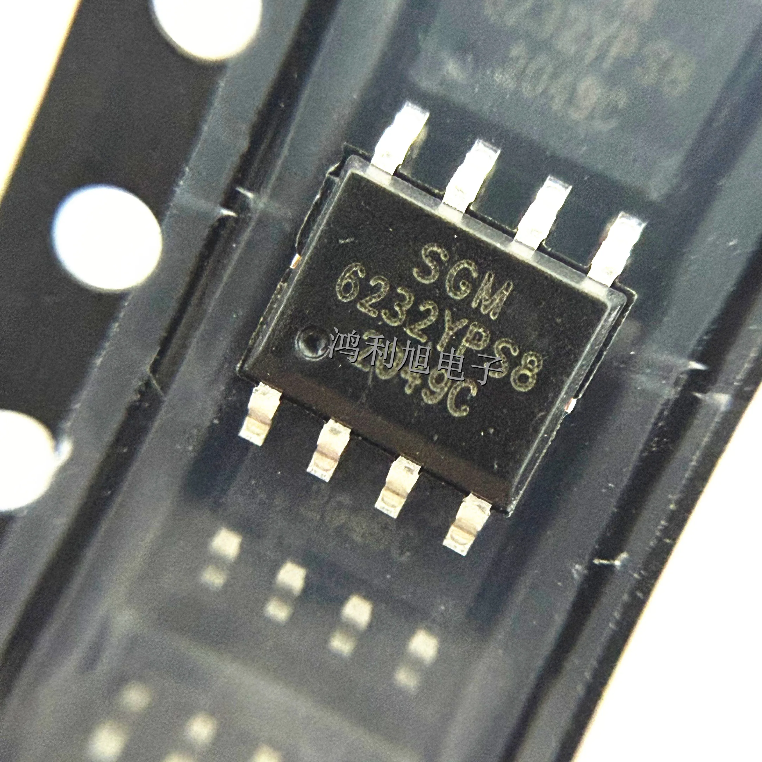 10 шт./лот SGM6232YPS8G/TR SGM6232YPS8G SOP-8 2A, 38 В, 1,4 МГц понижающий преобразователь, от -40øC до +85
10 шт./лот SGM6232YPS8G/TR SGM6232YPS8G SOP-8 2A, 38 В, 1,4 МГц понижающий преобразователь, от -40øC до +85