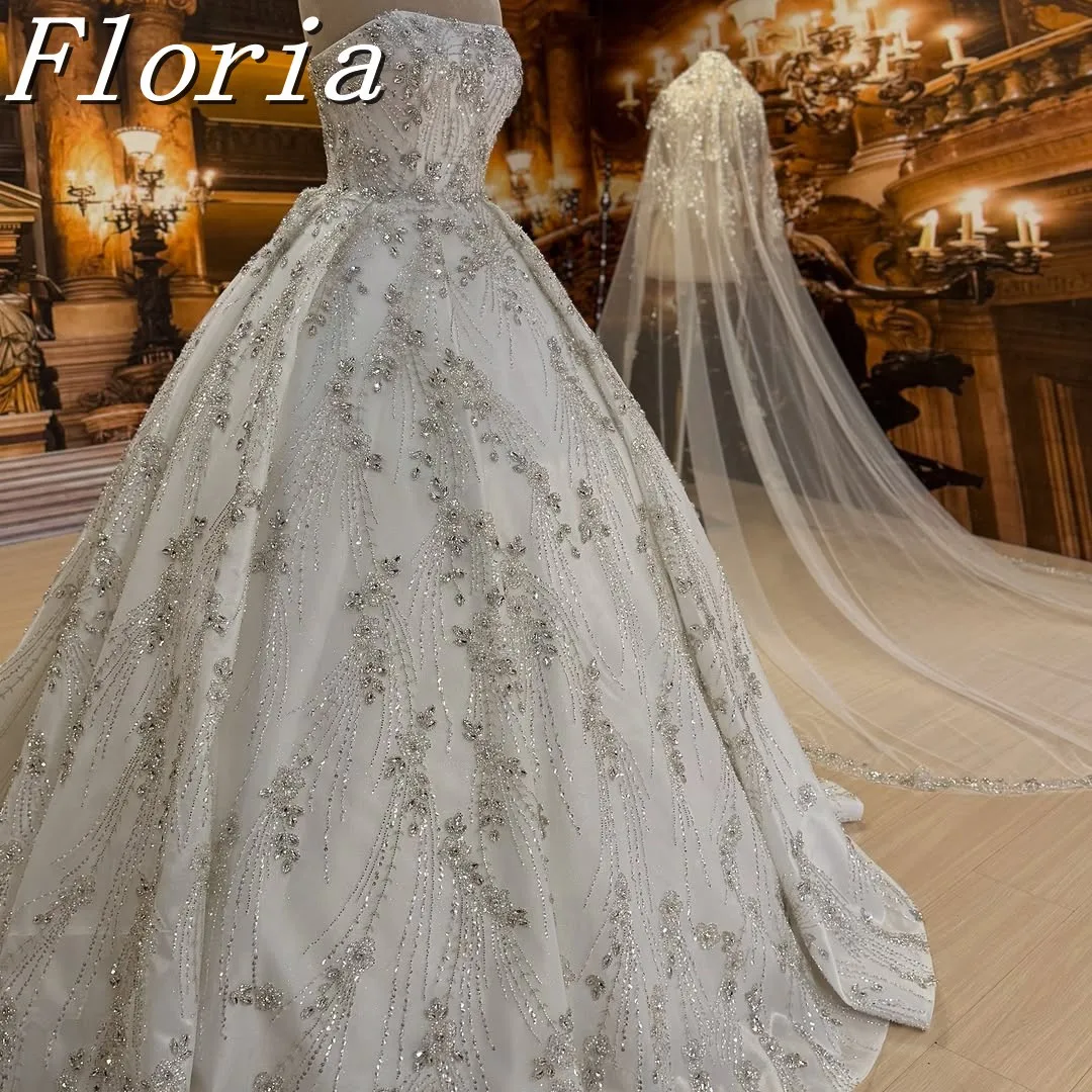 Exquisite Ball Gown Wedding Dress Beading Appliques Bridal Gowns Strapless Sleeveless Sweep Train Dresses Customized vestidos
Exquisite Ball Gown Wedding Dress Beading Appliques Bridal Gowns Strapless Sleeveless Sweep Train Dresses Customized vestidos