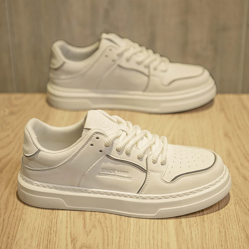 Осенние мужские белые кроссовки 2025 года — дышащая корейская уличная обувь, универсальная повседневная обувь с гонконгскими вибрами
Осенние мужские белые кроссовки 2025 года — дышащая корейская уличная обувь, универсальная повседневная обувь с гонконгскими вибрами