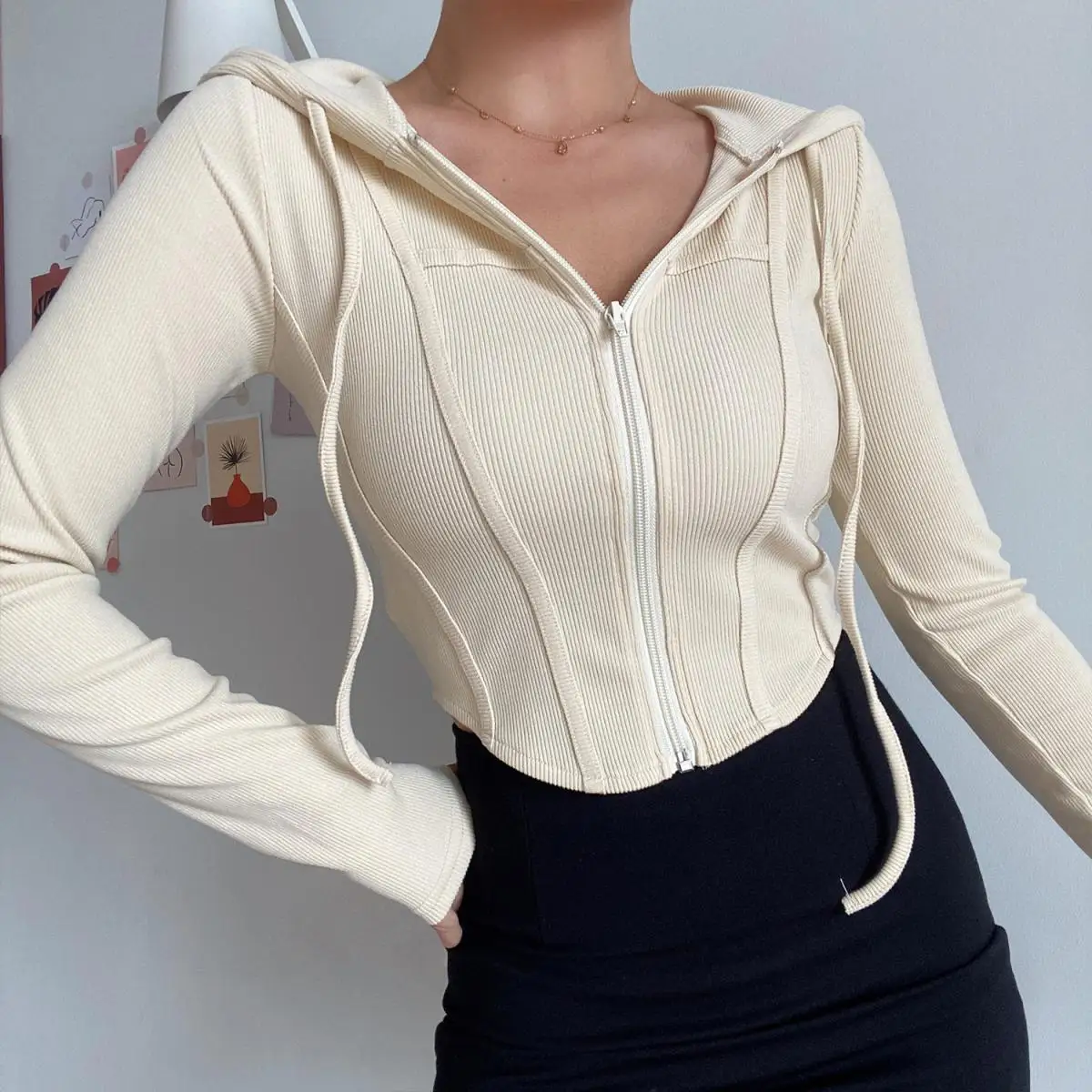 2024 Sweet Hot Crop Top Hoodie - Women's High Waist Slim Fit Long Sleeve Athletic Shirt Casual Streetwear Jacket
2024 Sweet Hot Crop Top Hoodie - Women's High Waist Slim Fit Long Sleeve Athletic Shirt Casual Streetwear Jacket