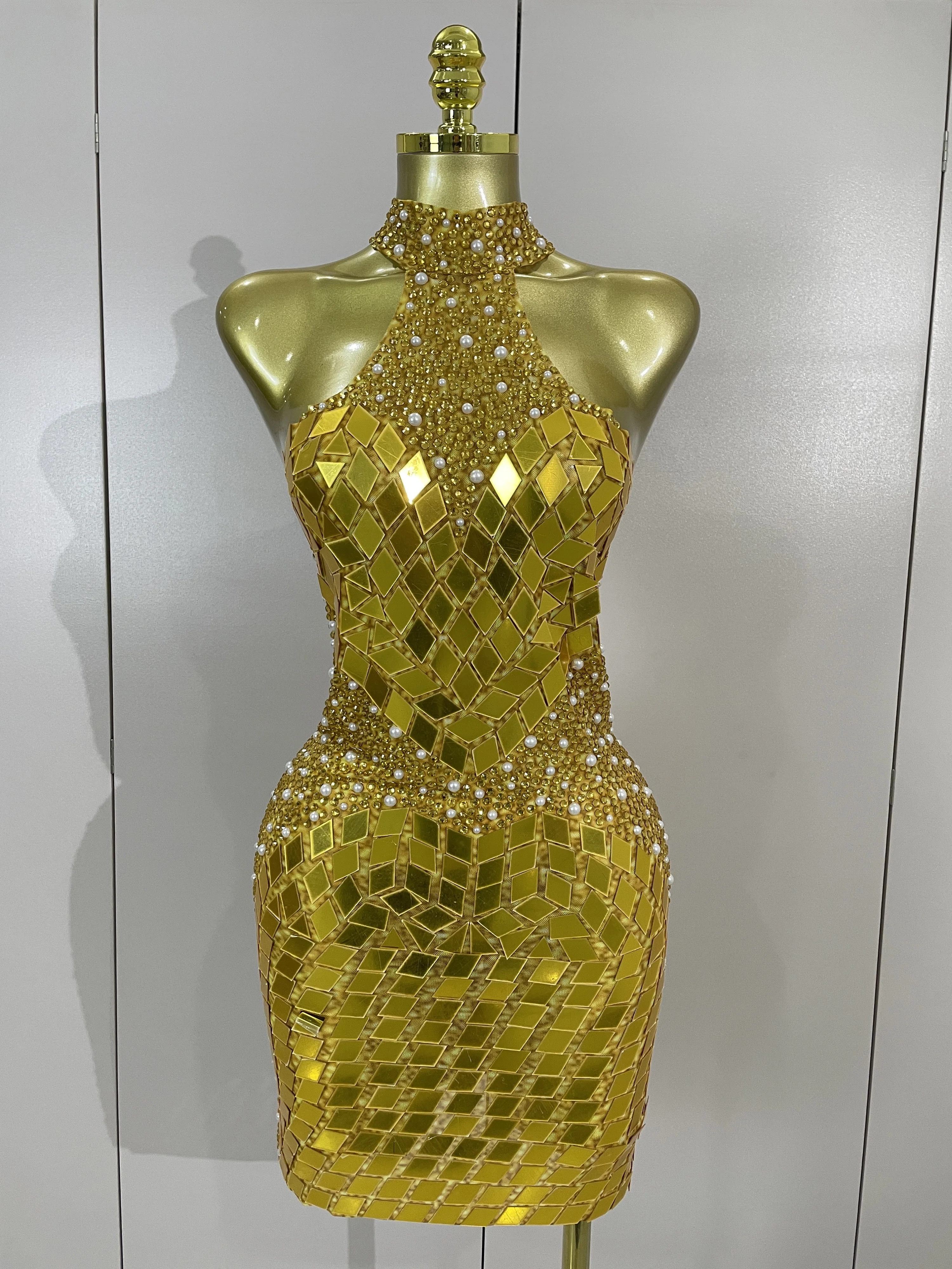 Luxury Sparkly Rhinestone Pearl Mirror Mesh Mini Dress Women Elegant Celebrate Birthday Party Prom Stage Concert Carnival Dress
Luxury Sparkly Rhinestone Pearl Mirror Mesh Mini Dress Women Elegant Celebrate Birthday Party Prom Stage Concert Carnival Dress