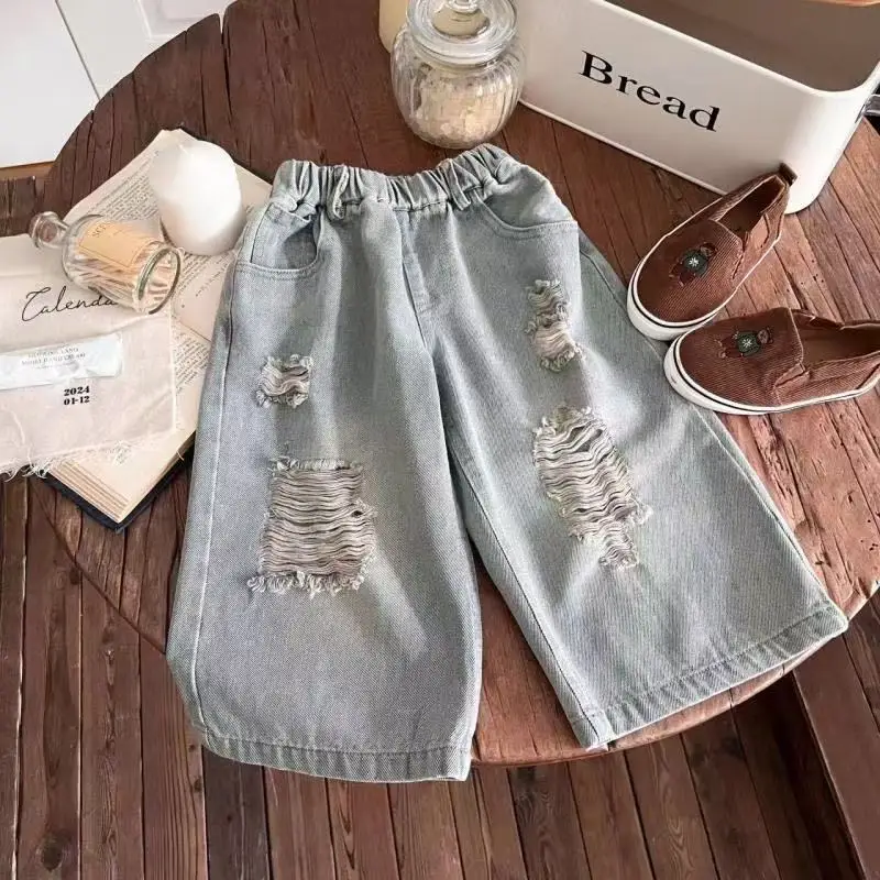 1-6 Years Spring and Autumn Children's Pants Personalized Ripped Jeans Loose Straight Leg Pants for Boys and Girls 80-130CM
1-6 Years Spring and Autumn Children's Pants Personalized Ripped Jeans Loose Straight Leg Pants for Boys and Girls 80-130CM