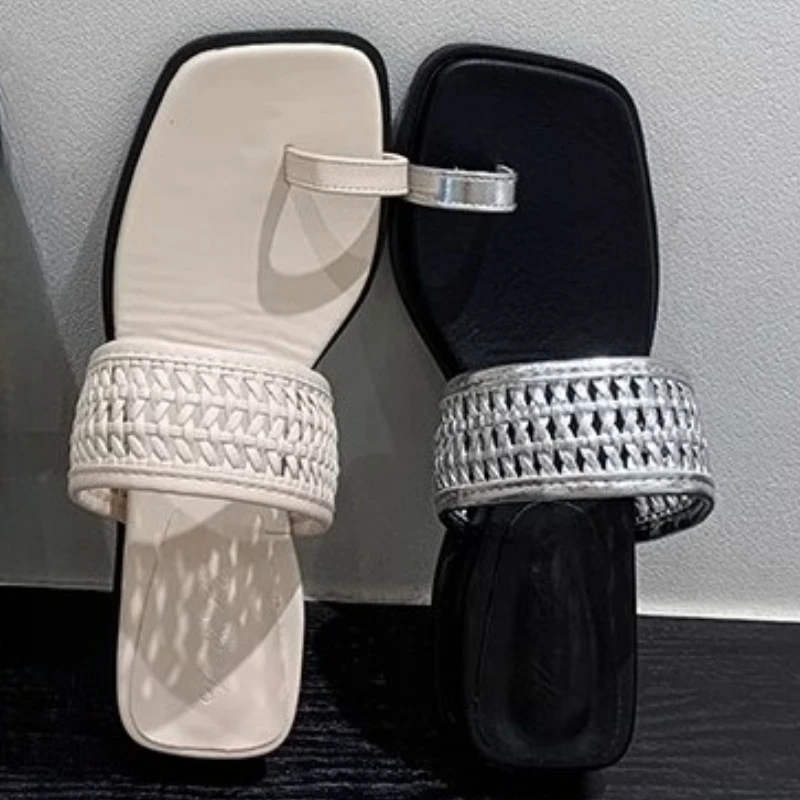 Mesh Woven Design Brand Flip Flops Women Summer Fashion Clip Toe Wedges Slide Sandals Comfort Soft Bottom Women Home Slippers
Mesh Woven Design Brand Flip Flops Women Summer Fashion Clip Toe Wedges Slide Sandals Comfort Soft Bottom Women Home Slippers