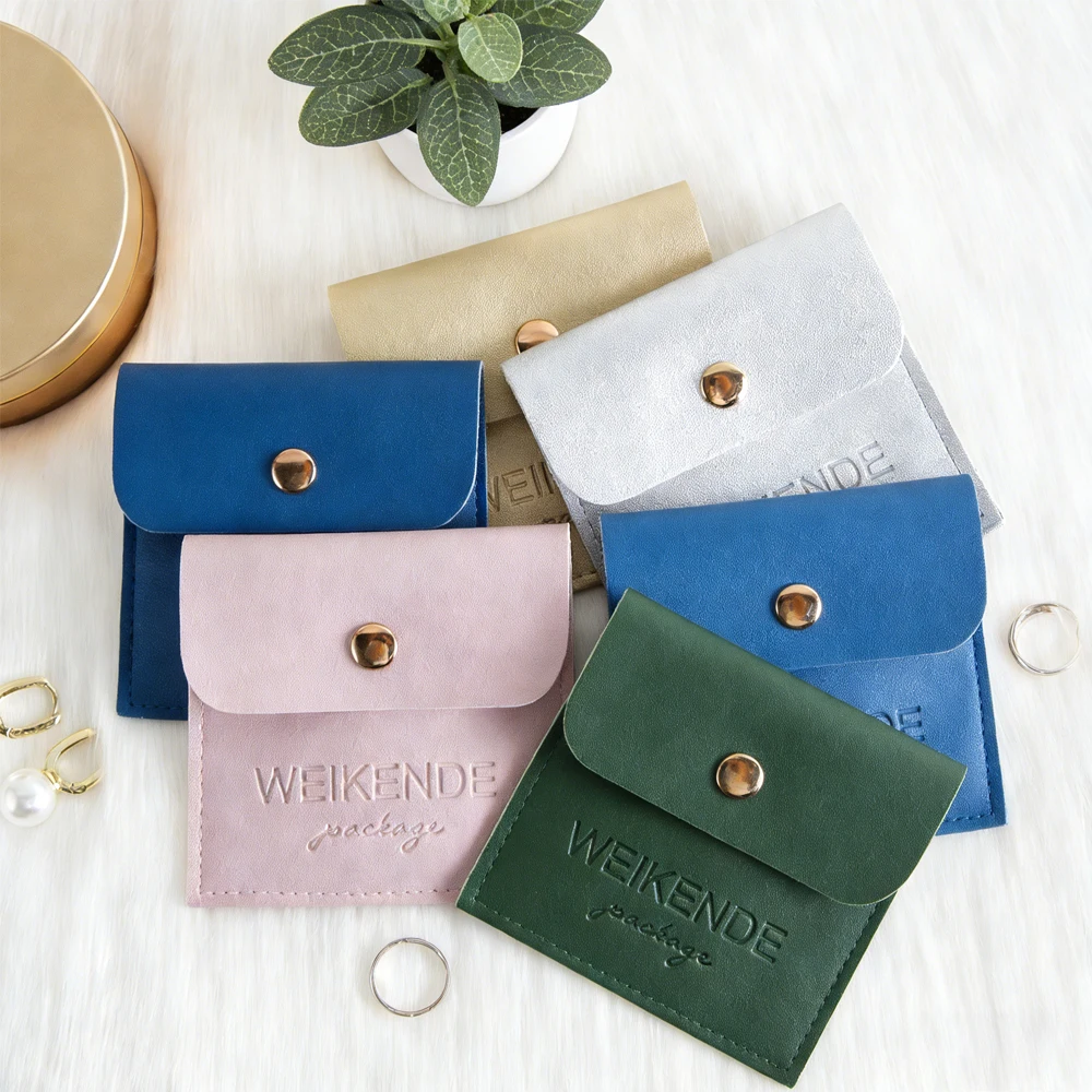 Custom Print Logo 50 PU Leather Snap Bag Jewelry Pouch 8x8cm Rings Earring Necklace Bracelet Wedding Gift Packaging Display Sack
Custom Print Logo 50 PU Leather Snap Bag Jewelry Pouch 8x8cm Rings Earring Necklace Bracelet Wedding Gift Packaging Display Sack