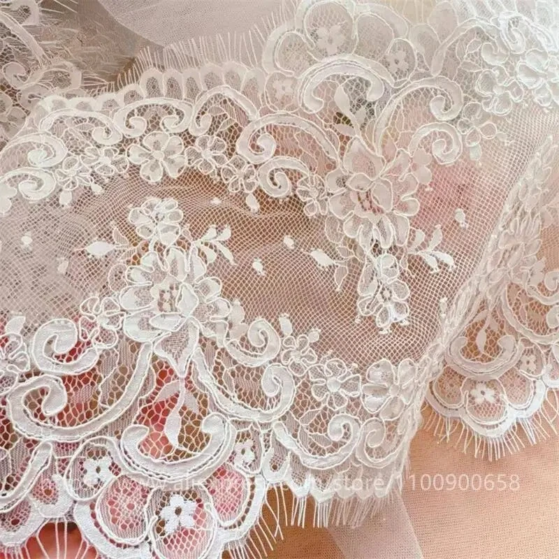 300X25CM.Eyelash Lace Trimming for Wedding Dress,High End Border,Romantic Flowers,DIY Veil Edging,White Embroidery Lace Fabric
300X25CM.Eyelash Lace Trimming for Wedding Dress,High End Border,Romantic Flowers,DIY Veil Edging,White Embroidery Lace Fabric