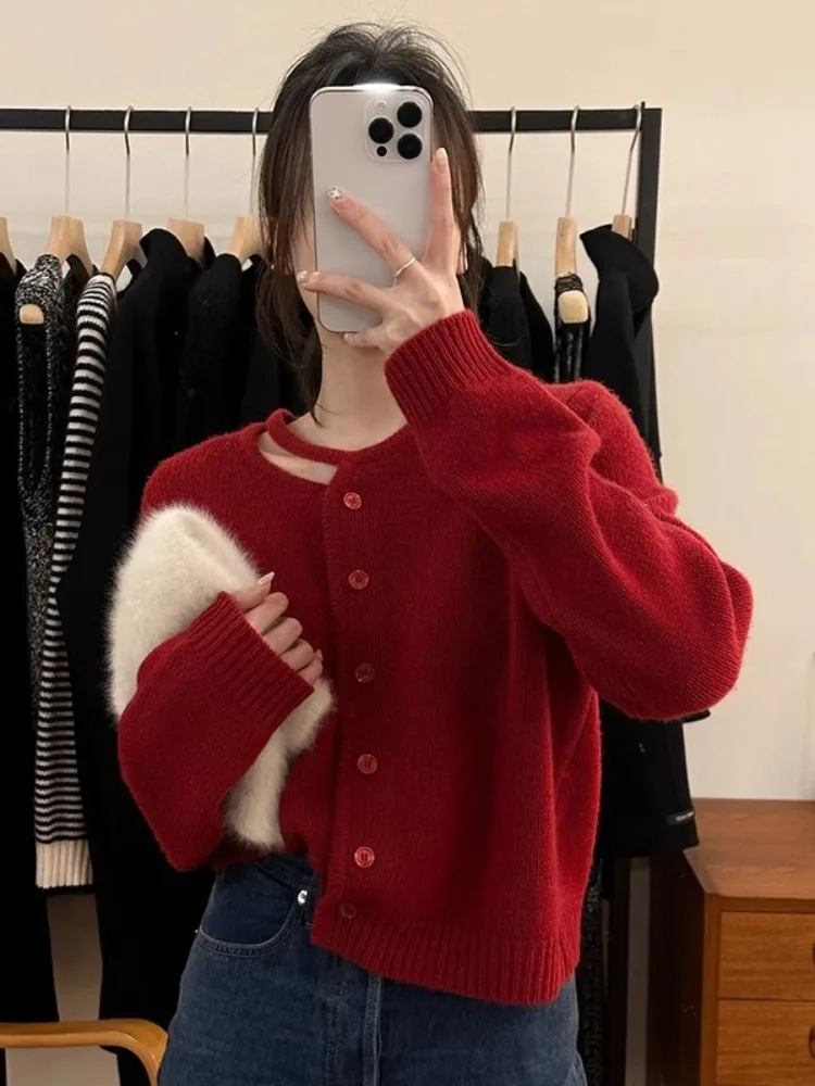 Red Bear Velvet Knitted Open Cardigan Women's Spring Autumn Winter Hollow out Design Trendy Sweater Jaet Commute Sle Pure...
Red Bear Velvet Knitted Open Cardigan Women's Spring Autumn Winter Hollow out Design Trendy Sweater Jaet Commute Sle Pure...