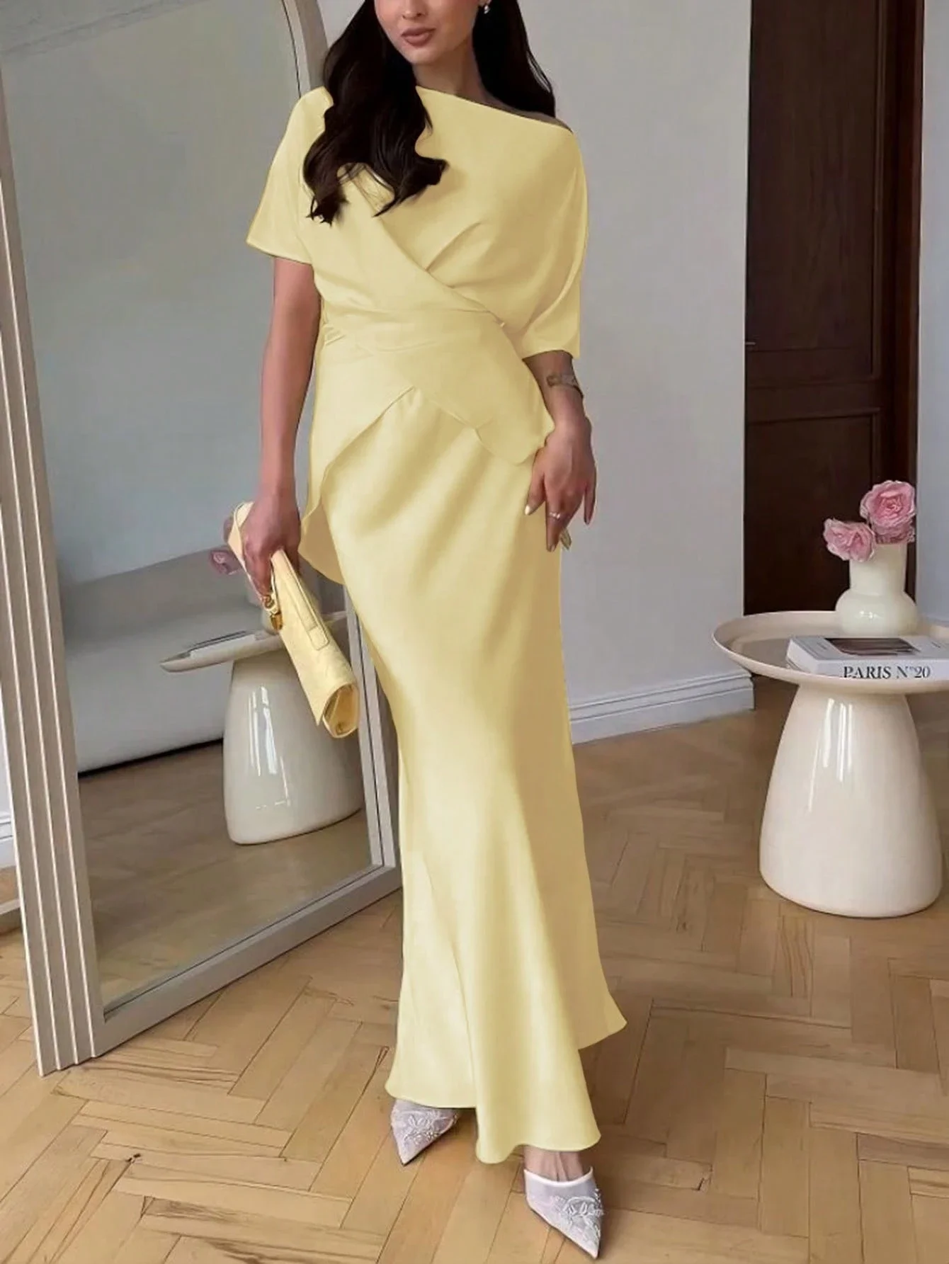 Elegant Solid Color Batwing Sleeve Top And Extra Long Skirt Set
Elegant Solid Color Batwing Sleeve Top And Extra Long Skirt Set