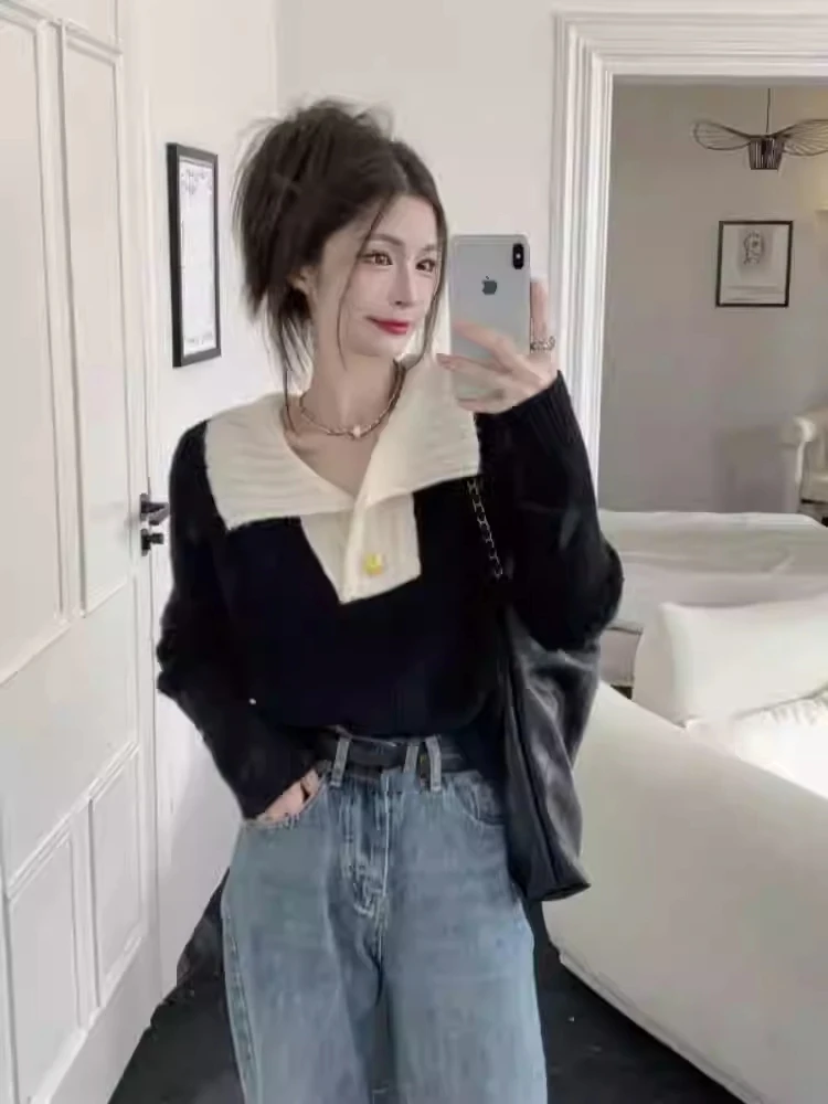 Women Long Sleeve Thick Turn-down Collar Sweater Korean Lazy Style Knitted Base Sweater Autumn Winter White Splicing Black Top
Women Long Sleeve Thick Turn-down Collar Sweater Korean Lazy Style Knitted Base Sweater Autumn Winter White Splicing Black Top