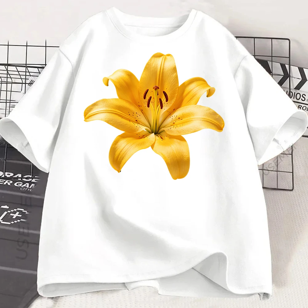 Yellow Lily Flower Graphic T Shirt Women Casual Short Sleeve O Neck Loose Tee Floral Print Summer Aesthetic Top Graphic T Shirts
Yellow Lily Flower Graphic T Shirt Women Casual Short Sleeve O Neck Loose Tee Floral Print Summer Aesthetic Top Graphic T Shirts