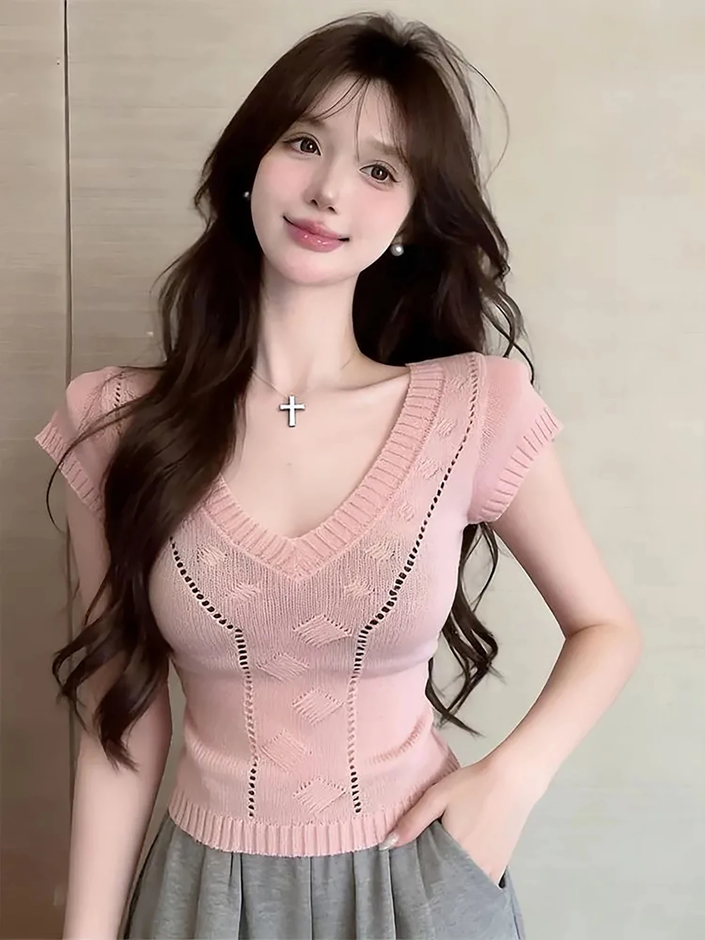 Women's Slim Fit Knitted Sweater Hollow out Design Commute Friendly Soft Pink Casual Chic Top Gentle Style V-Neck Long Sleeve
Women's Slim Fit Knitted Sweater Hollow out Design Commute Friendly Soft Pink Casual Chic Top Gentle Style V-Neck Long Sleeve