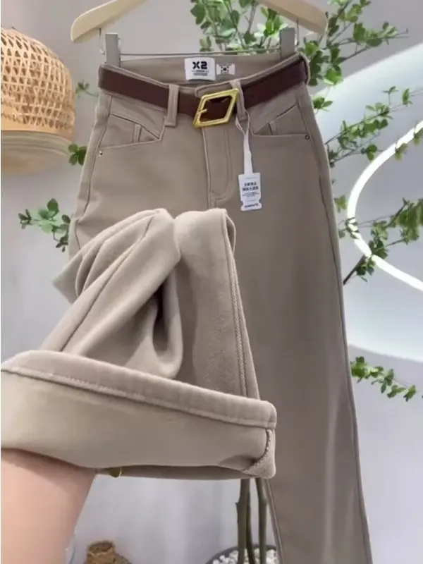 American Retro High Waist Wide Leg Denim Jeans Women's Autumn Winter plus Size Fleece Thickened Slimming Loose Straight Pants
American Retro High Waist Wide Leg Denim Jeans Women's Autumn Winter plus Size Fleece Thickened Slimming Loose Straight Pants
