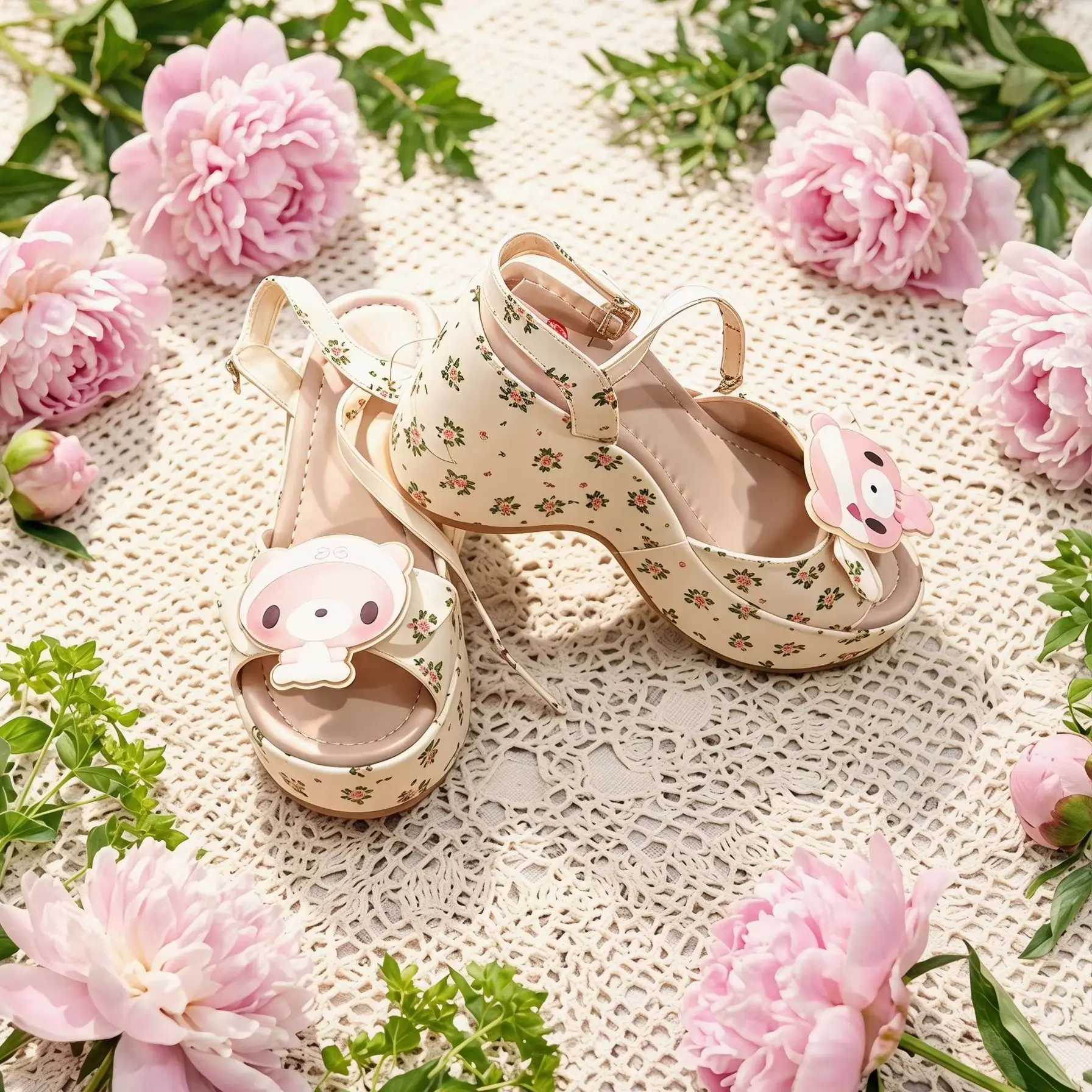 Women's Cute Bear Floral Wedge Sandals Sweet Platform Heels Summer Open Toe Shoes
Women's Cute Bear Floral Wedge Sandals Sweet Platform Heels Summer Open Toe Shoes