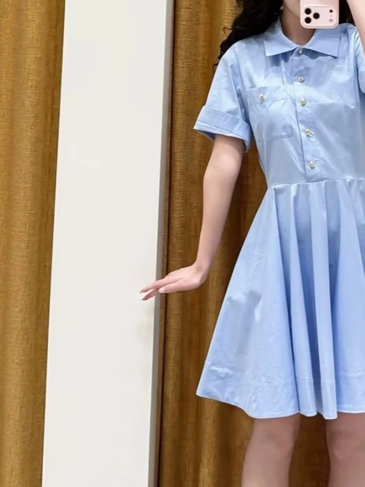 Spring/Summer Women Turn-down Collar Short Sleeve Solid A-Line Shirt Dress Single Breasted High Waist Pleated Fashion Mini Skirt
Spring/Summer Women Turn-down Collar Short Sleeve Solid A-Line Shirt Dress Single Breasted High Waist Pleated Fashion Mini Skirt