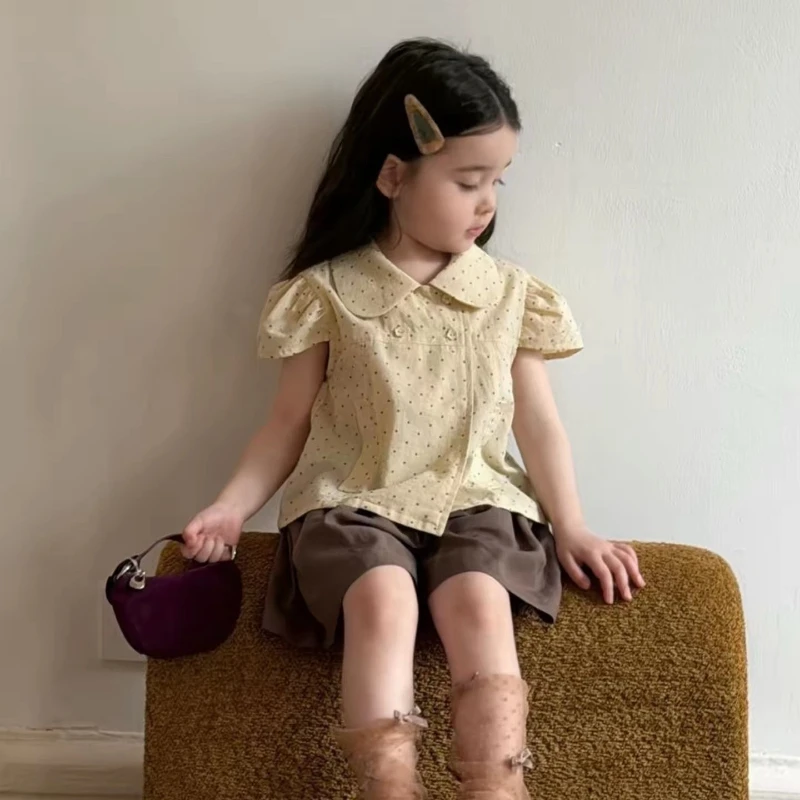 2026 Summer New Design Doll Collar Polka Dot Cute Short Sleeved Top and Solid Color Shorts Two-piece Set
2026 Summer New Design Doll Collar Polka Dot Cute Short Sleeved Top and Solid Color Shorts Two-piece Set