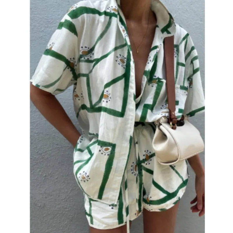 Vacation Style Fashion Printed Short Sleeved Shirt Contrasting Color Fashion Casual Sets For Summer 2025 New 2PCS Womens Outfits
Vacation Style Fashion Printed Short Sleeved Shirt Contrasting Color Fashion Casual Sets For Summer 2025 New 2PCS Womens Outfits