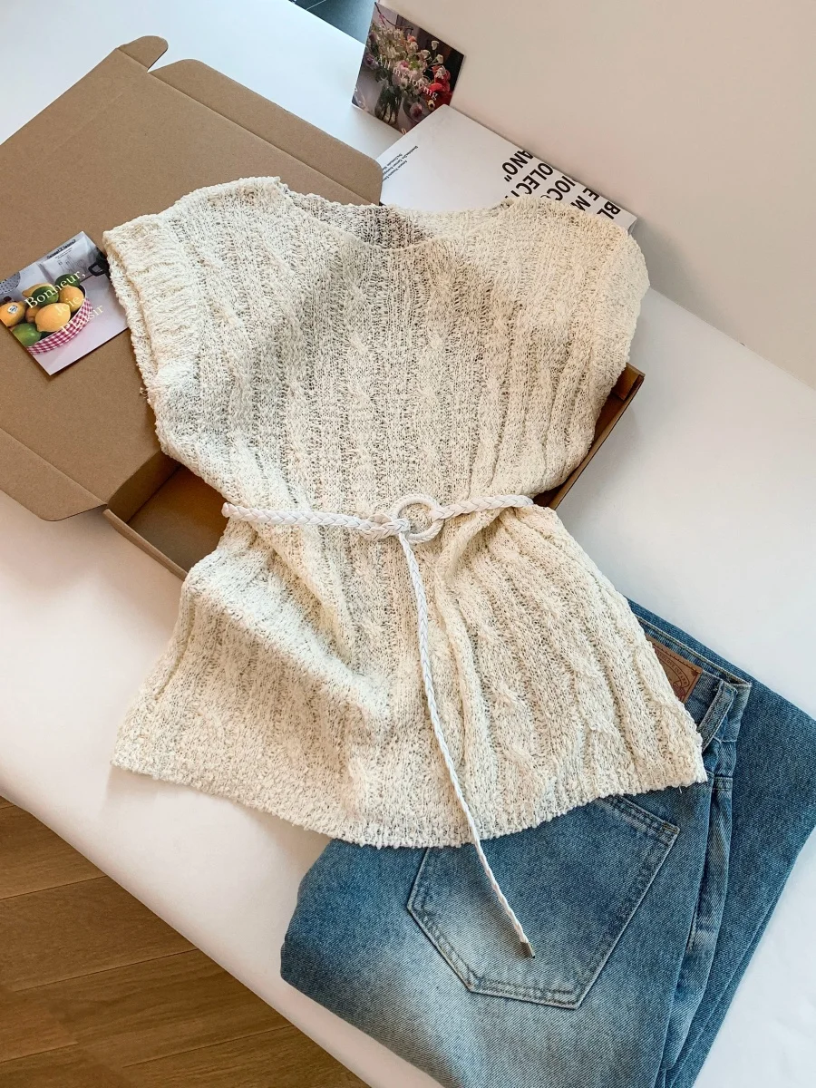 Sweet Style Hollow out Knitted Top Women Summer Thin Waist Cinching Belted Overhead Slimming Design Korean Version Casual Wear
Sweet Style Hollow out Knitted Top Women Summer Thin Waist Cinching Belted Overhead Slimming Design Korean Version Casual Wear
