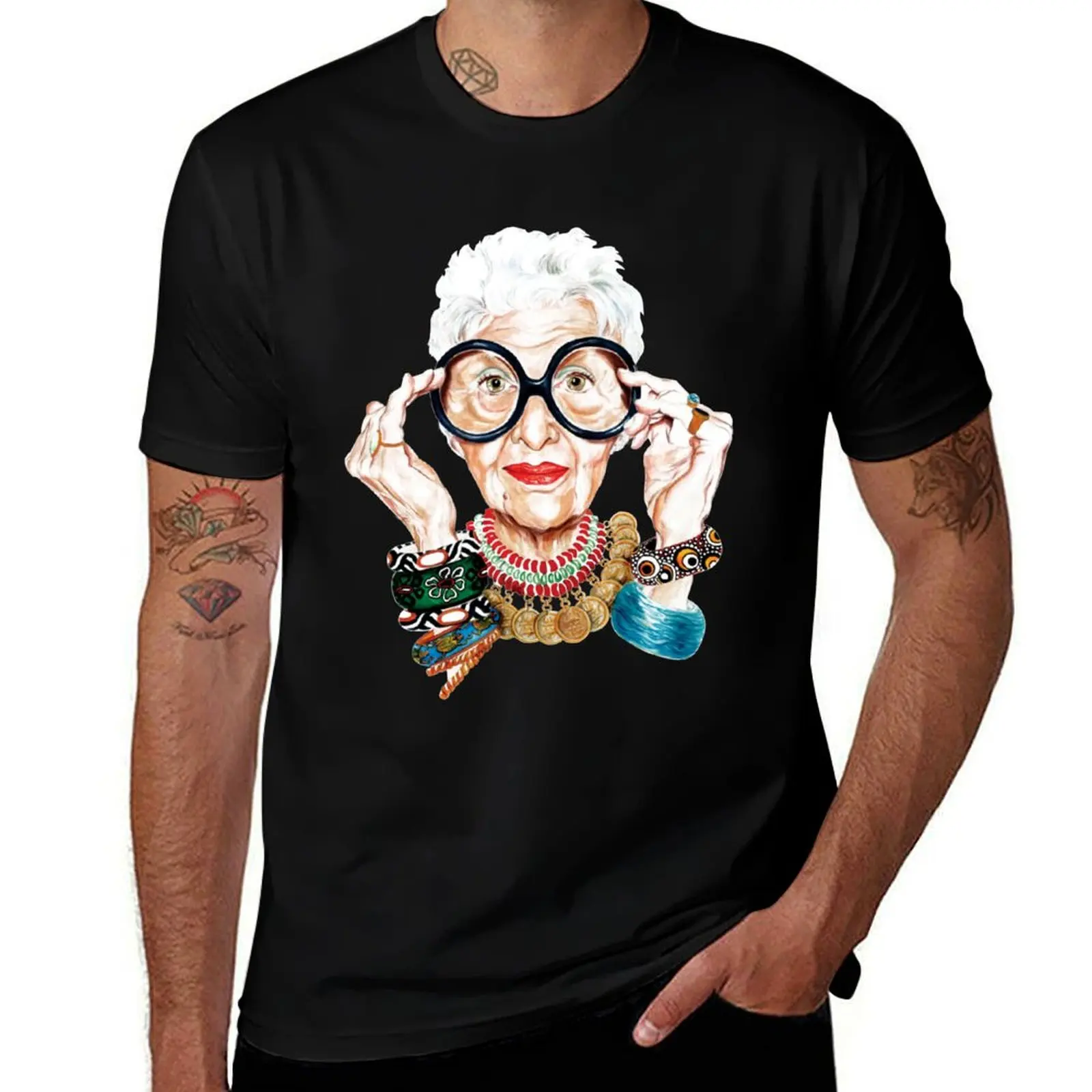 iris apfel - Fashion is ultimately a form of self-expression- That s why I love trying out new things- 73 T-Shirt
iris apfel - Fashion is ultimately a form of self-expression- That s why I love trying out new things- 73 T-Shirt