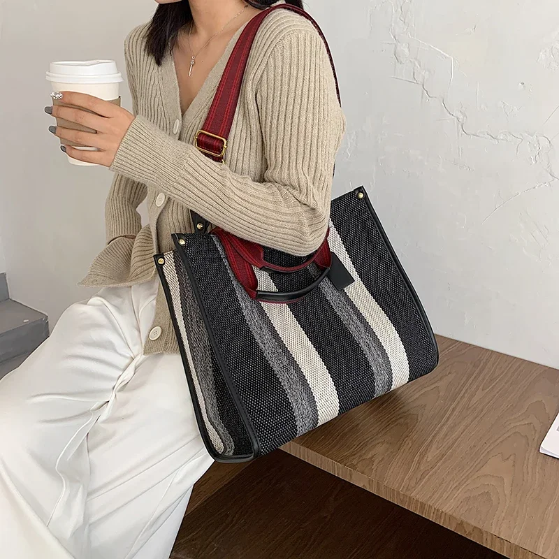Luxury Women Canvas Handbags High Quality Ladies Large Capacity Purse Shoulder Bag Designer Female Travel Tote Messenger Bags
Luxury Women Canvas Handbags High Quality Ladies Large Capacity Purse Shoulder Bag Designer Female Travel Tote Messenger Bags