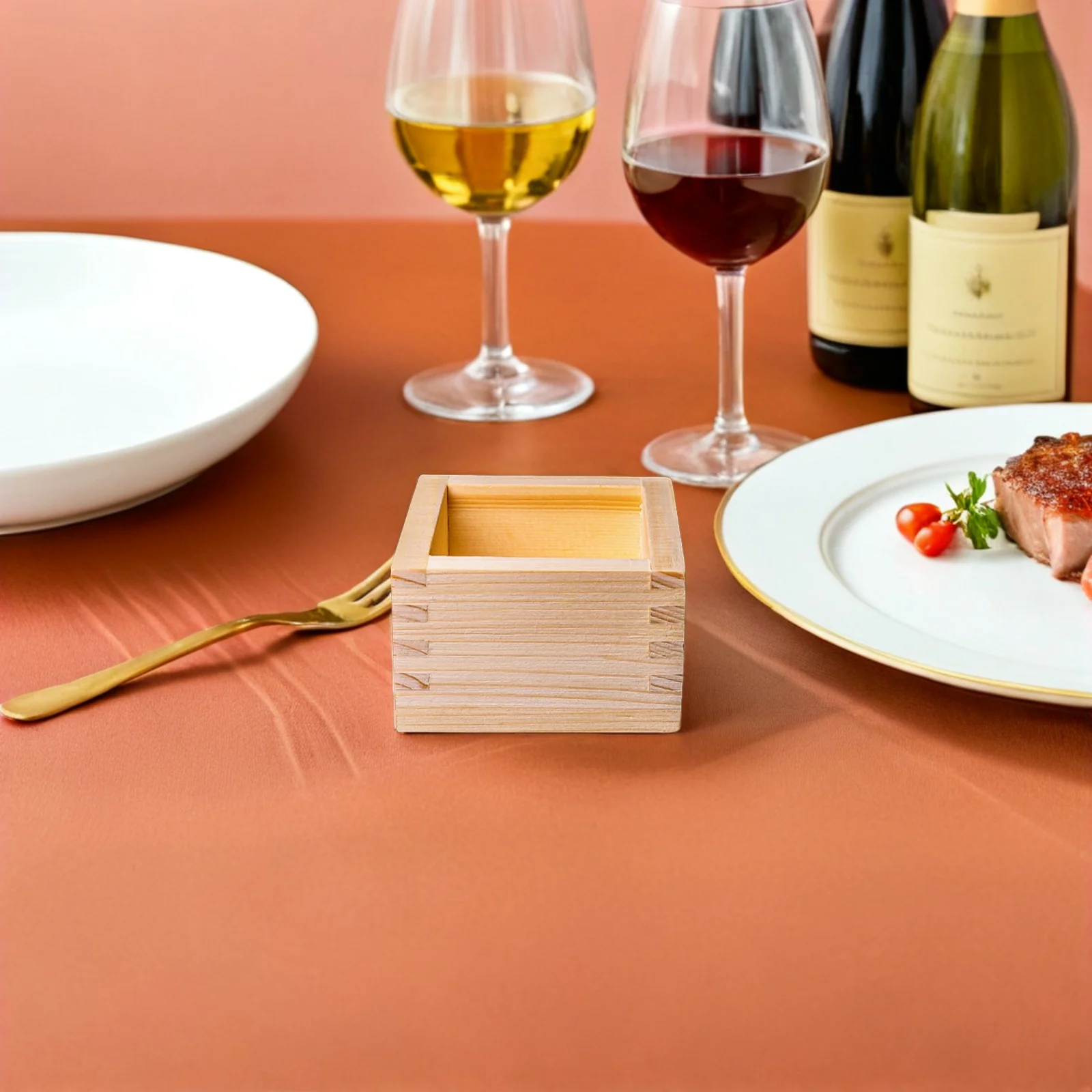 Japanese Style Wooden Sake Cup Box Creative Traditional Sake Holder Small Cake Container Sushi Restaurant Supplies
Japanese Style Wooden Sake Cup Box Creative Traditional Sake Holder Small Cake Container Sushi Restaurant Supplies
