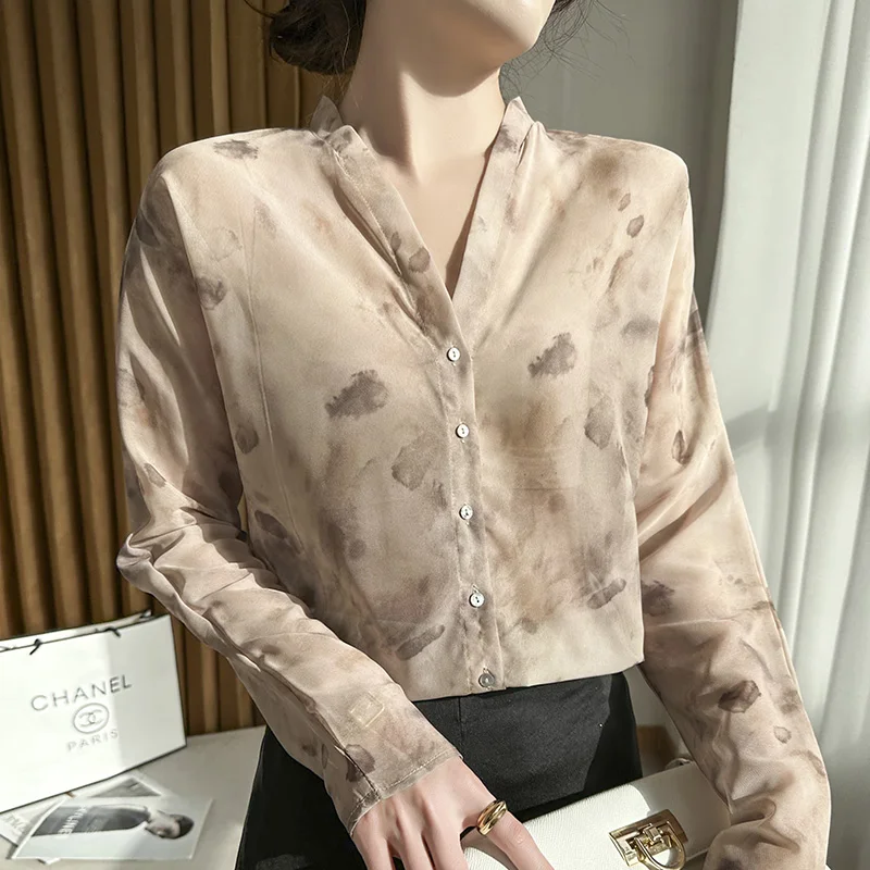 Silk Long Sleeve Women's Shirt Spring 2026 New Water-Media-Paint Design High-End Silk Blouse Korean Style Loose Fit
Silk Long Sleeve Women's Shirt Spring 2026 New Water-Media-Paint Design High-End Silk Blouse Korean Style Loose Fit