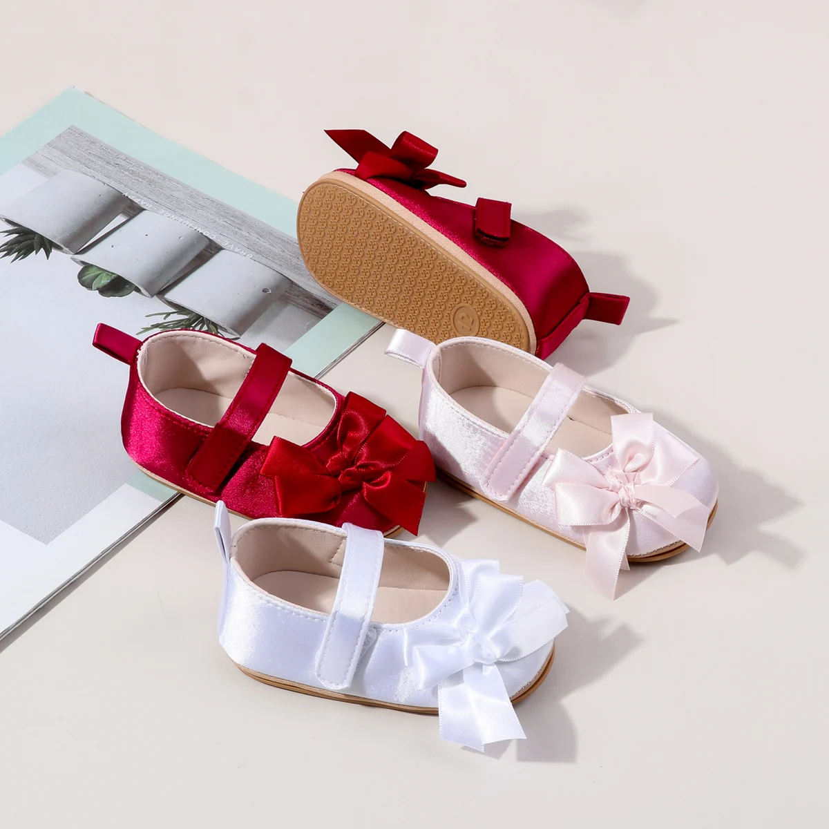 2026 New Arrival Baby Girl's Pre-walking Indoor Outdoor Toddler Shoes For 0-1 Year Old Spring And Autumn Beautiful DesignBXC6120
2026 New Arrival Baby Girl's Pre-walking Indoor Outdoor Toddler Shoes For 0-1 Year Old Spring And Autumn Beautiful DesignBXC6120