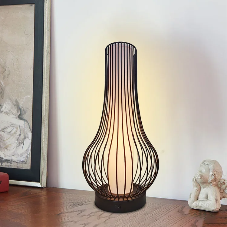 Hot Selling Nordic Modern Simple Classic Bedroom Bedside Reading Living Room Lamp Home Table Light
Hot Selling Nordic Modern Simple Classic Bedroom Bedside Reading Living Room Lamp Home Table Light