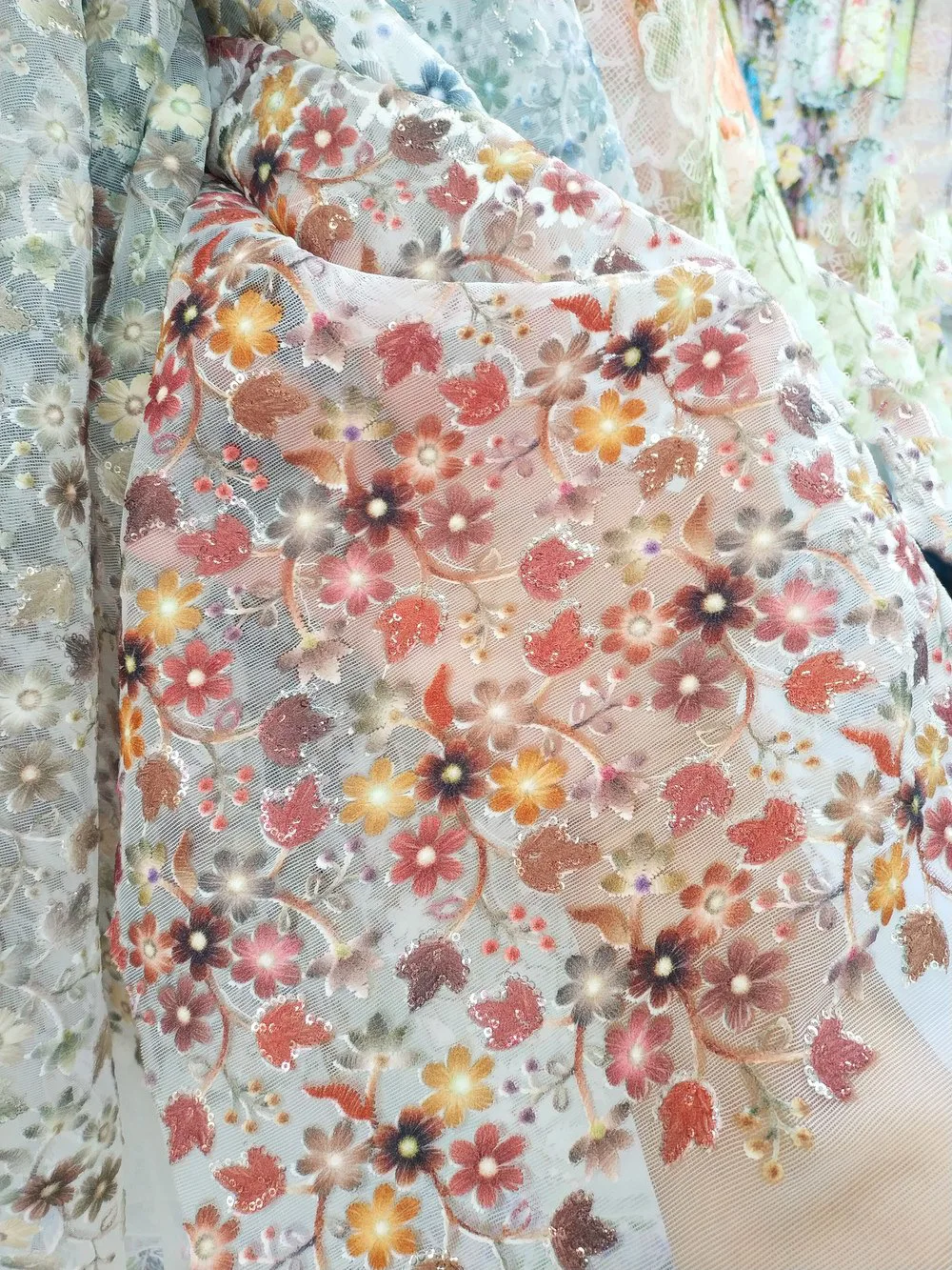 High-end multicolored sequin embroidered floral lace fabric for stage costumes, wedding dresses, dresses, sewing fabric
High-end multicolored sequin embroidered floral lace fabric for stage costumes, wedding dresses, dresses, sewing fabric
