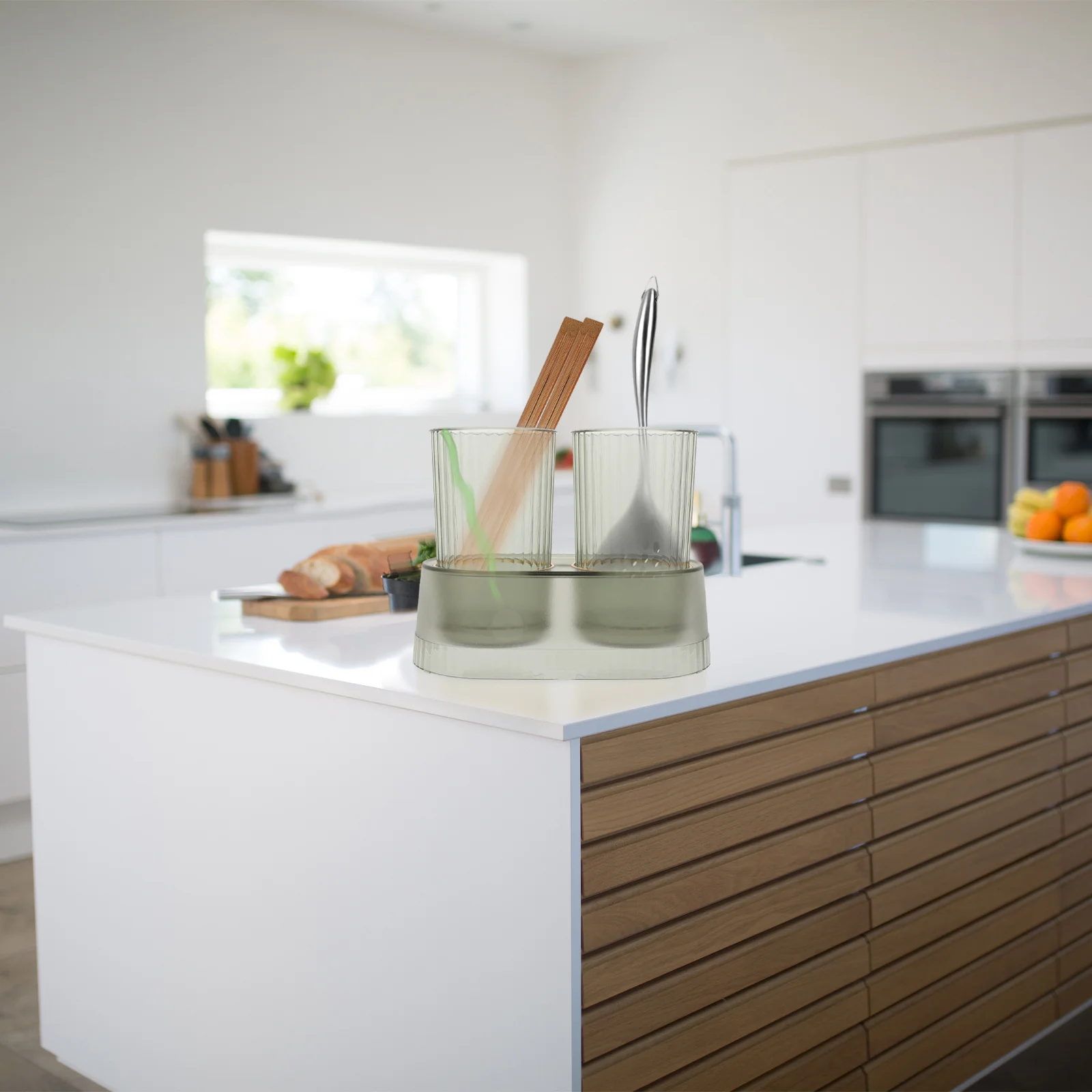 Countertop Chopstick Holder Multi-Function Premium Kitchen Utensil Holder Spoon Cutlery Storage with Drain Kitchen Supplies
Countertop Chopstick Holder Multi-Function Premium Kitchen Utensil Holder Spoon Cutlery Storage with Drain Kitchen Supplies