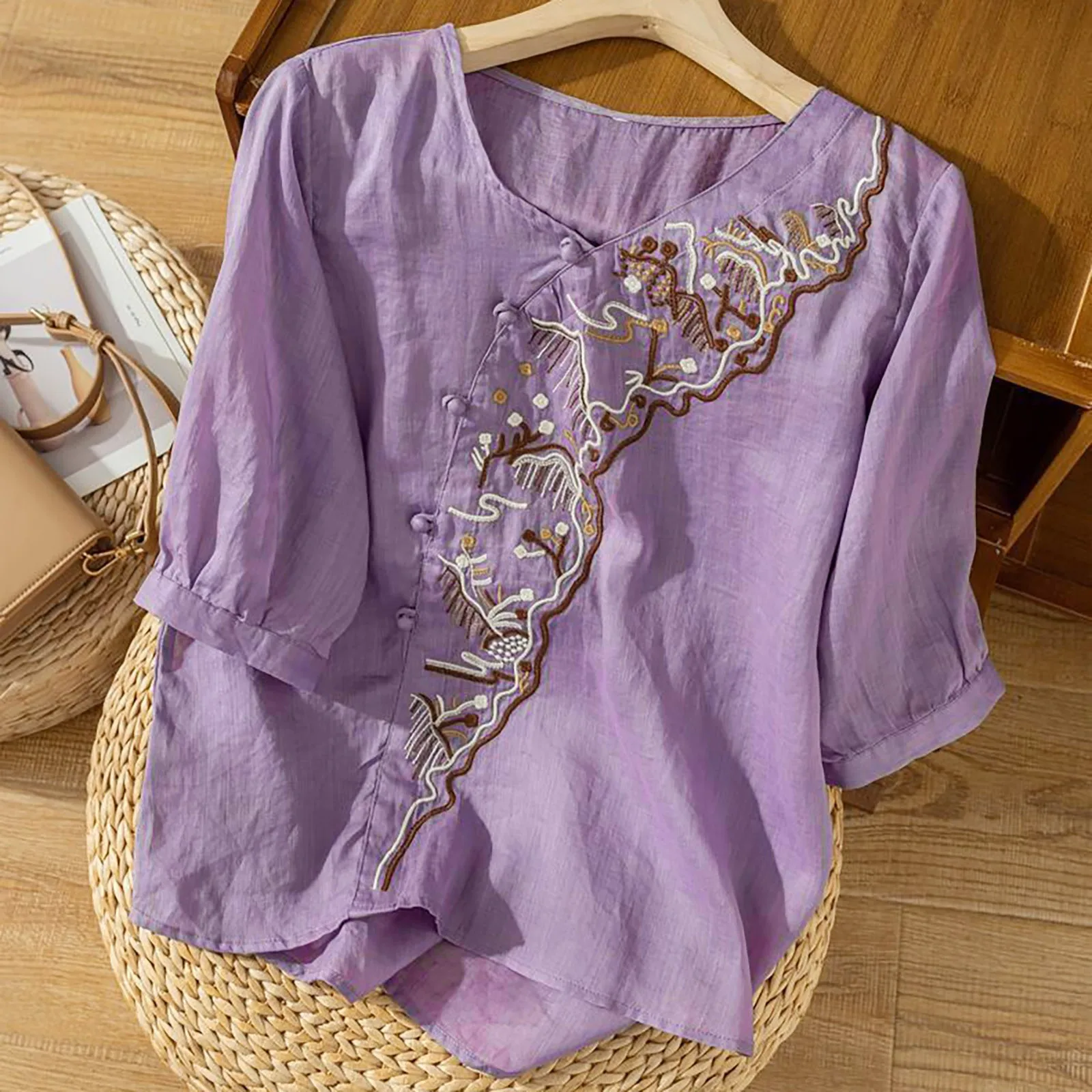 Women's Embroidered Shirts Puff Short Sleeves Round Neck Bohemian Style Loose Comfortable Button Shirt Tops Casual Blouse
Women's Embroidered Shirts Puff Short Sleeves Round Neck Bohemian Style Loose Comfortable Button Shirt Tops Casual Blouse