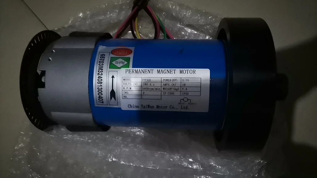 Treadmill dc motor 2.75HP ZYT102 180Vdc 10A 5400RPM 7.3KG
Treadmill dc motor 2.75HP ZYT102 180Vdc 10A 5400RPM 7.3KG