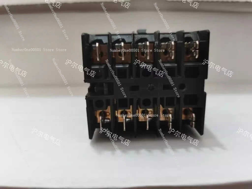 Industrial Wide Terminal Contactor 24V DC IEC EN 60947-4-1 Compliant Low Voltage Control Contactor
Industrial Wide Terminal Contactor 24V DC IEC EN 60947-4-1 Compliant Low Voltage Control Contactor