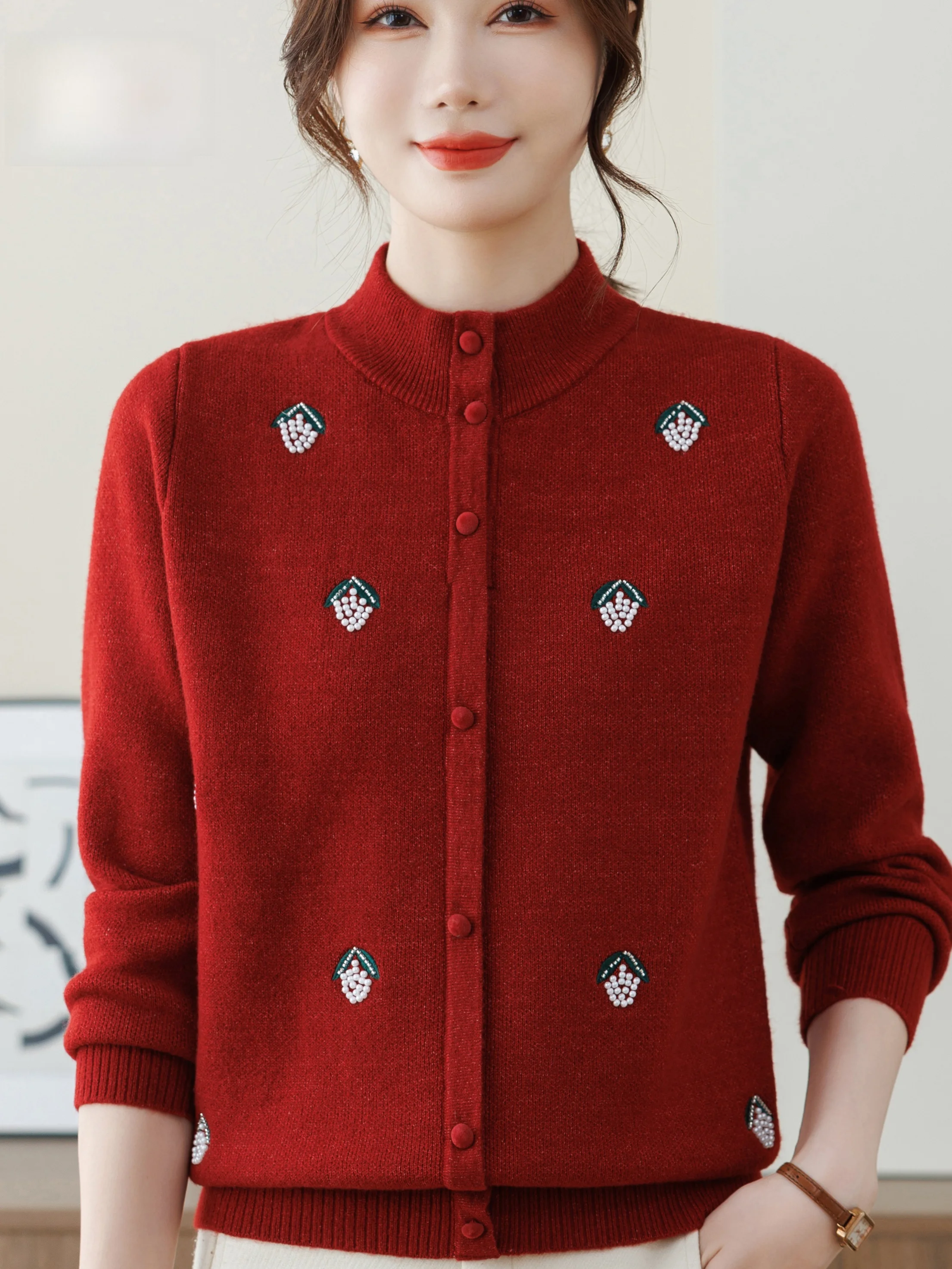 Faionable Mid-Late Autumn Winter Red Embroidered Knitwear Sweater for ly Women f High Collar Age-Defng Ensemble
Faionable Mid-Late Autumn Winter Red Embroidered Knitwear Sweater for ly Women f High Collar Age-Defng Ensemble
