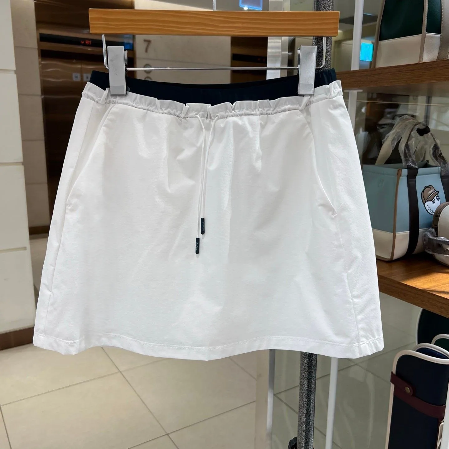 Women's Golf Skirt: New Summer Style, Elastic Waist, Solid Color, Fitted Skirt
Women's Golf Skirt: New Summer Style, Elastic Waist, Solid Color, Fitted Skirt