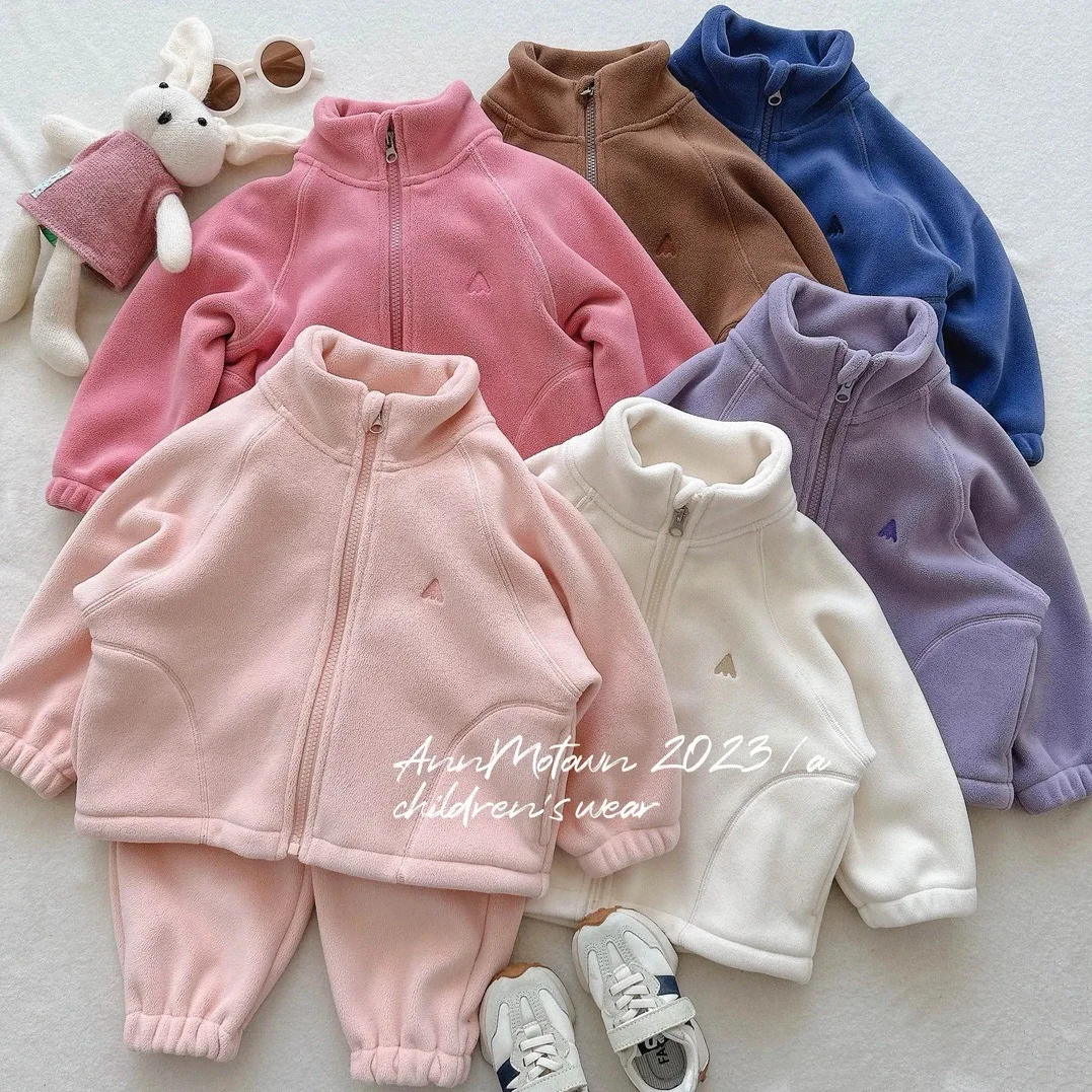 Girls' Suit Autumn and Winter 2025 New Little Girl Fleece Top Children's Fleece To Keep Warm
Girls' Suit Autumn and Winter 2025 New Little Girl Fleece Top Children's Fleece To Keep Warm