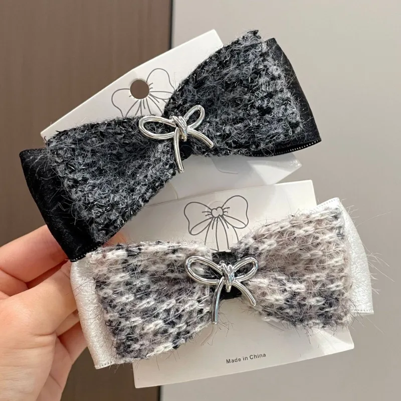 Korean Fabric Bow Hair Clips for Women Spring Clamp Ponytail Clips Barrettes Headwear Fashion Girls Hair Accessories
Korean Fabric Bow Hair Clips for Women Spring Clamp Ponytail Clips Barrettes Headwear Fashion Girls Hair Accessories