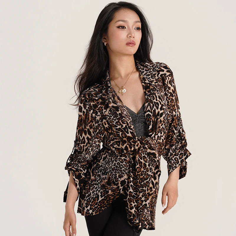 2026 Latin Dance Training Top Women Leopard Print Loose Mesh Cardigan Latin Training Clothes Adult Practice Dance Wear VBH2846
2026 Latin Dance Training Top Women Leopard Print Loose Mesh Cardigan Latin Training Clothes Adult Practice Dance Wear VBH2846
