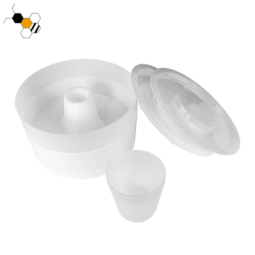 Plastic Beekeeping Bee Feeders for Hives Round Top Bee Feeders for Hives
Plastic Beekeeping Bee Feeders for Hives Round Top Bee Feeders for Hives