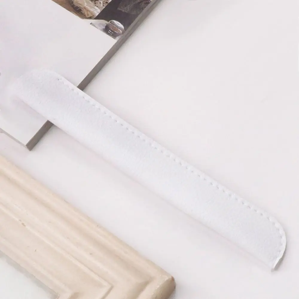 Lightweight PU Leather PU Pencil Bags Solid Color Large Capacity Pen Pouch Pen Bags Office Supplies
Lightweight PU Leather PU Pencil Bags Solid Color Large Capacity Pen Pouch Pen Bags Office Supplies