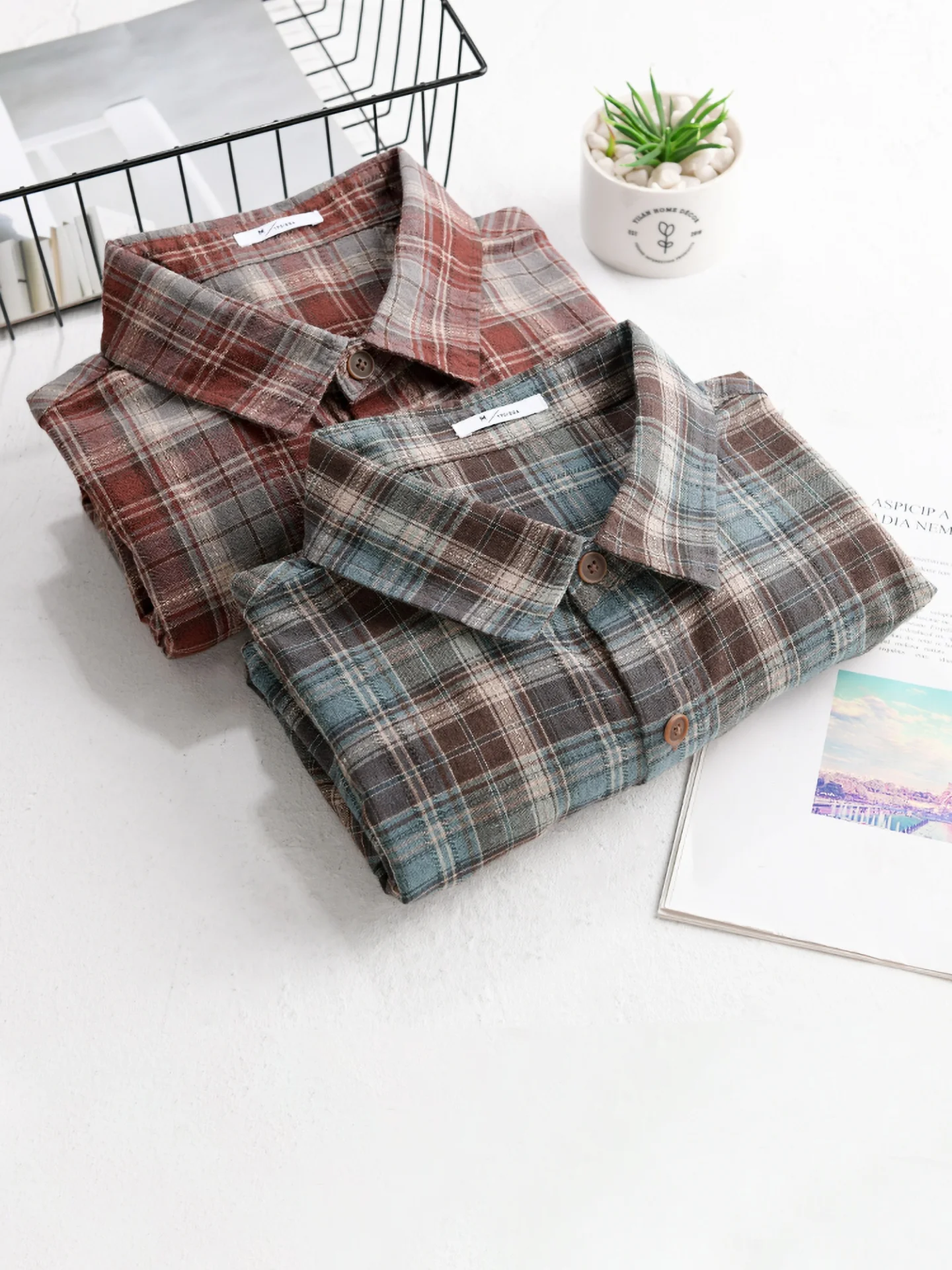 High Quali Men's Casual Plaid Long Sve irt Spring Autumn Loose Fit Korean Version Youthful Breathable Cotton Polyester
High Quali Men's Casual Plaid Long Sve irt Spring Autumn Loose Fit Korean Version Youthful Breathable Cotton Polyester