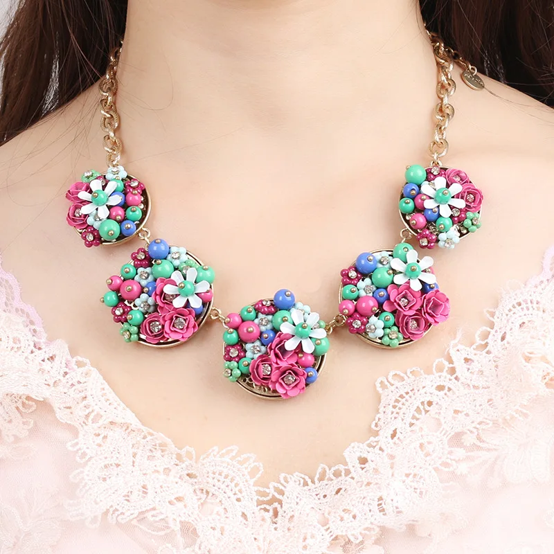 Personalized Versatile Retro Style Big Red Color Necklace Short Sweater Dress Chain for Women High-end Sense Atmospheric Exagger
Personalized Versatile Retro Style Big Red Color Necklace Short Sweater Dress Chain for Women High-end Sense Atmospheric Exagger