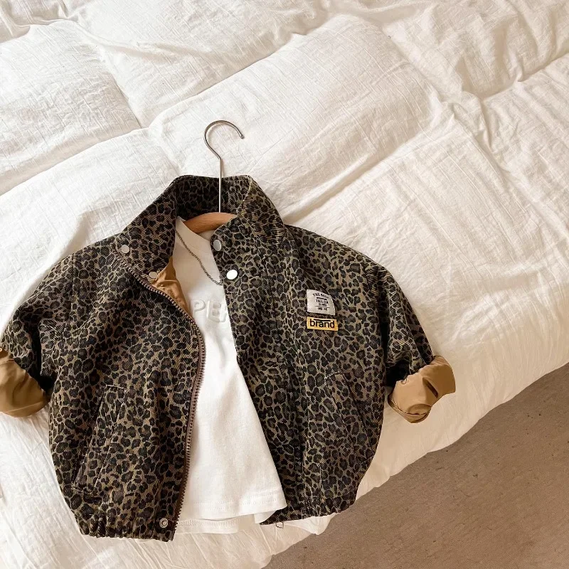 Boys Girls Short Denim Coat Korean Leopard Print Jacket Spring Autumn Children's Casual Long-sleeved Jacket Fashion
Boys Girls Short Denim Coat Korean Leopard Print Jacket Spring Autumn Children's Casual Long-sleeved Jacket Fashion