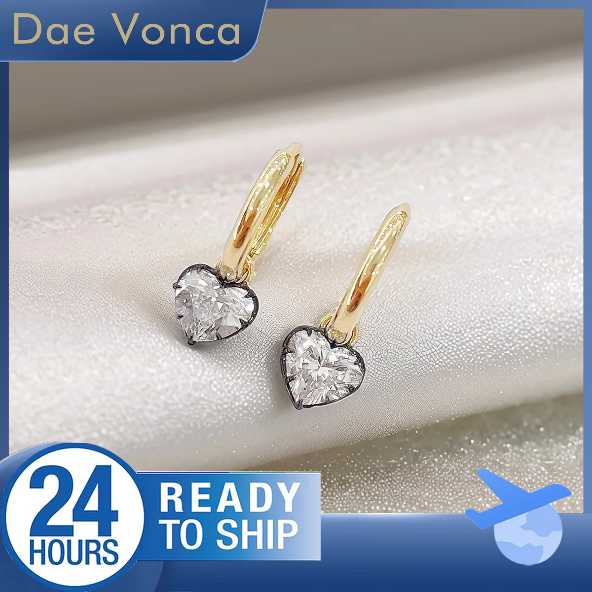 Серьги из 18-каратного черного золота с круглыми лабораторными бриллиантами в форме сердца общим весом 1,02 карата. Ювелирные украшения для женщин.
Серьги из 18-каратного черного золота с круглыми лабораторными бриллиантами в форме сердца общим весом 1,02 карата. Ювелирные украшения для женщин.